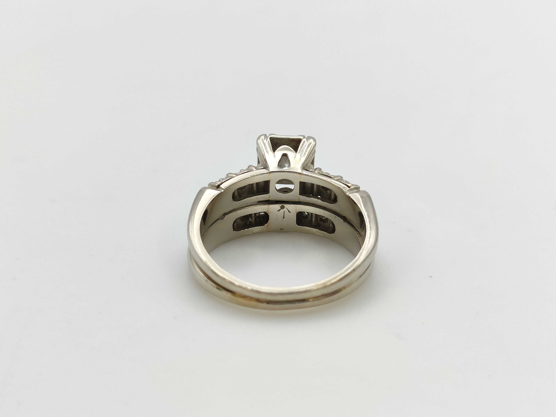 Diamond K14 5.4g Ring 