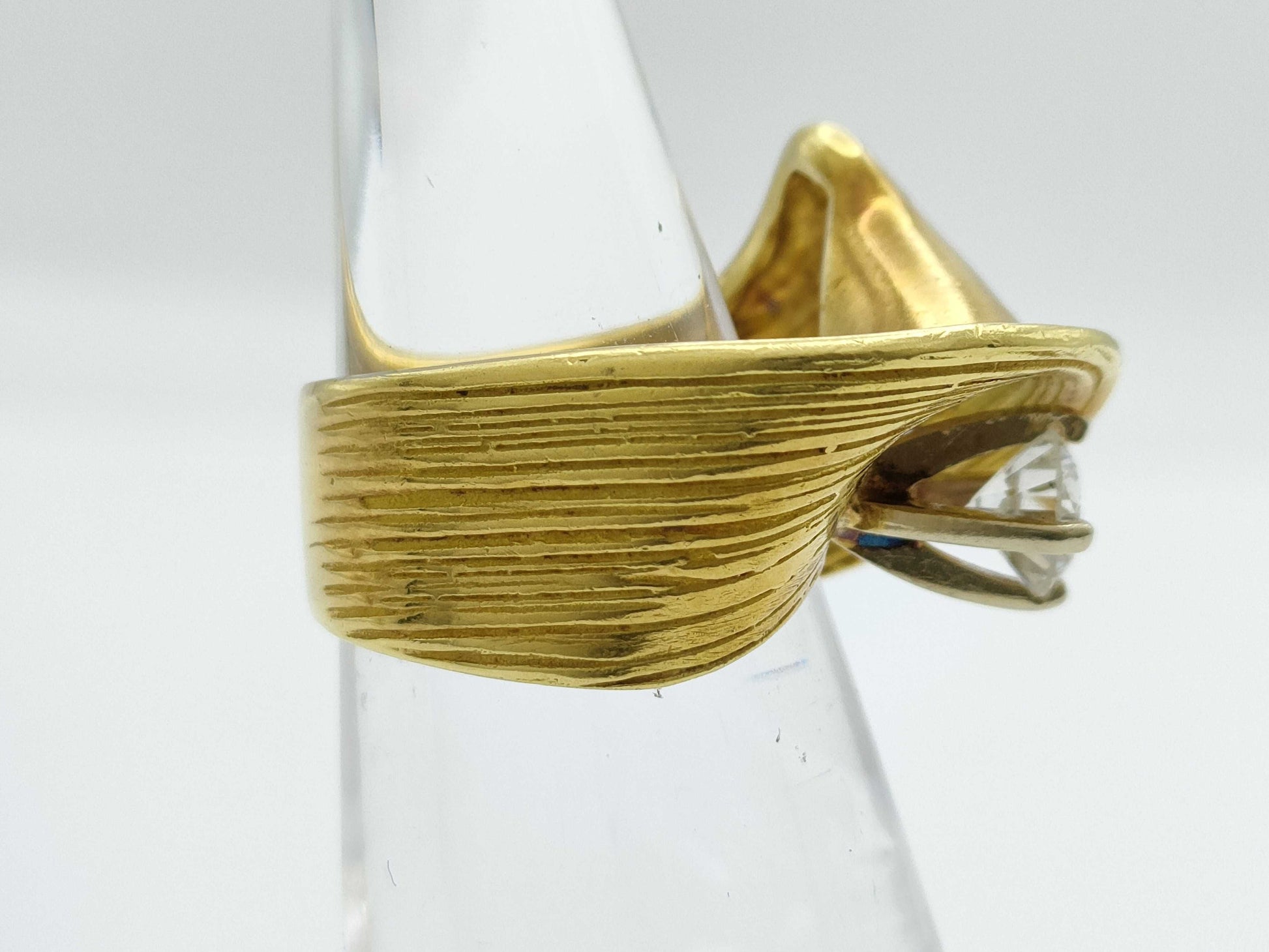 Diamond 18K 8.9g Ring 