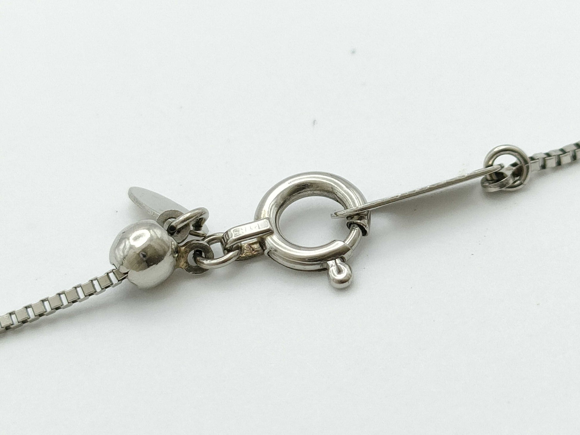 D0.255/0.09ct Pt900/850 4.0g Necklace 