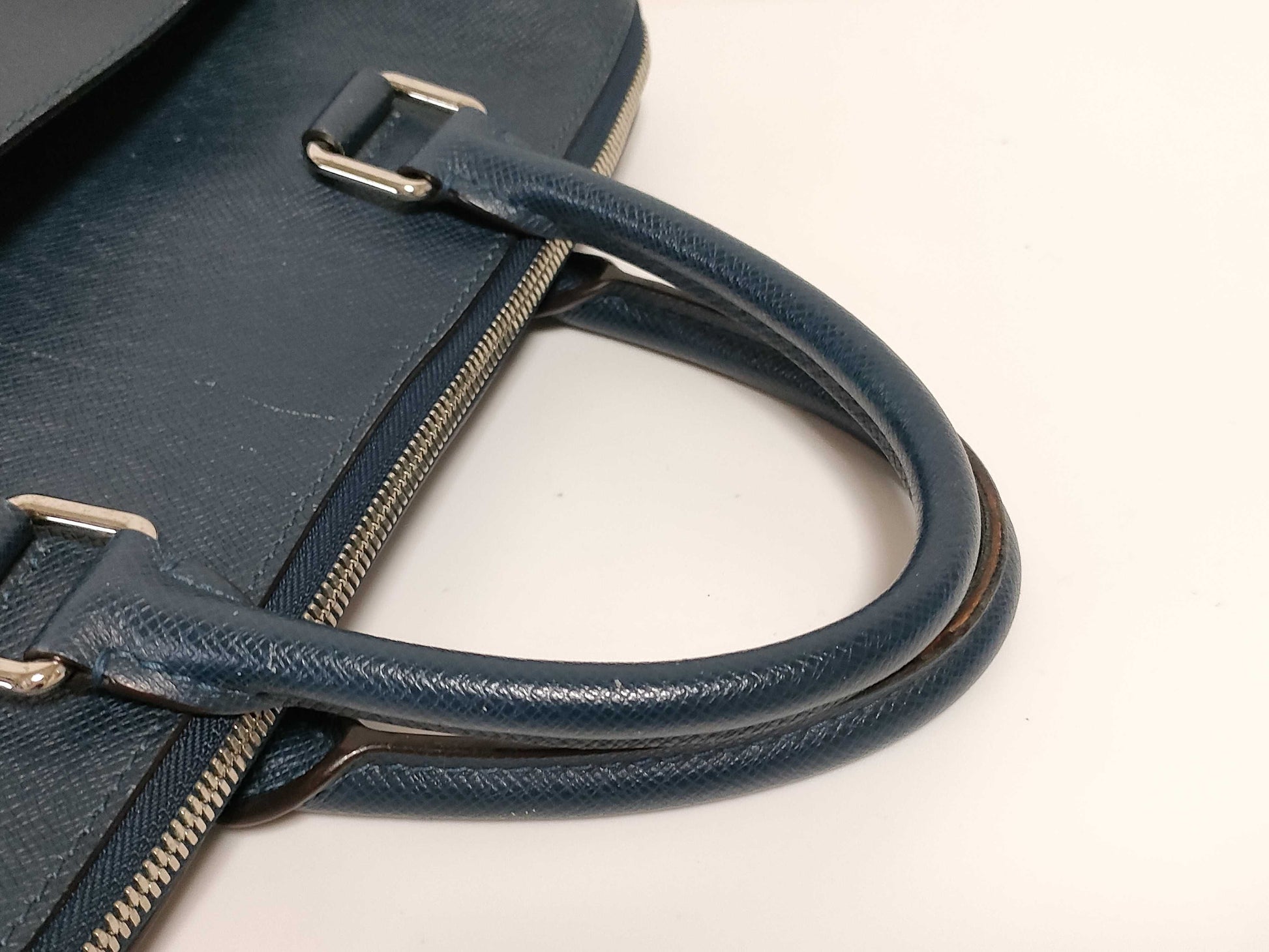 LOUIS VUITTON RFID Unverified MB3195 Louis Vuitton Taiga Damier Taiga Grigory Tote ★Strap Handbag
