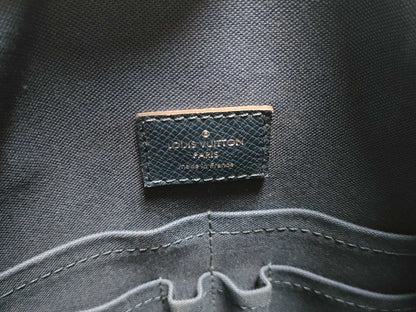 LOUIS VUITTON RFID Unverified MB3195 Louis Vuitton Taiga Damier Taiga Grigory Tote ★Strap Handbag