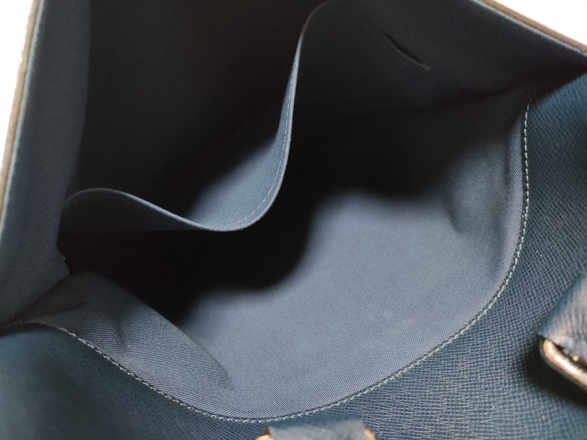 LOUIS VUITTON RFID Unverified MB3195 Louis Vuitton Taiga Damier Taiga Grigory Tote ★Strap Handbag