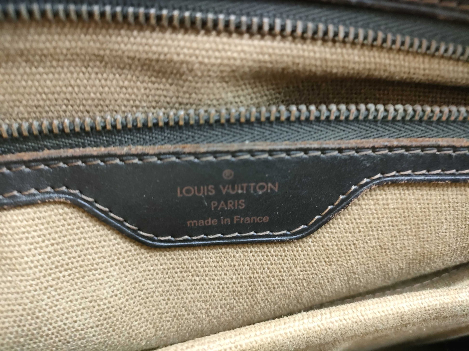 LOUIS VUITTON Utah Acoma Business Bag