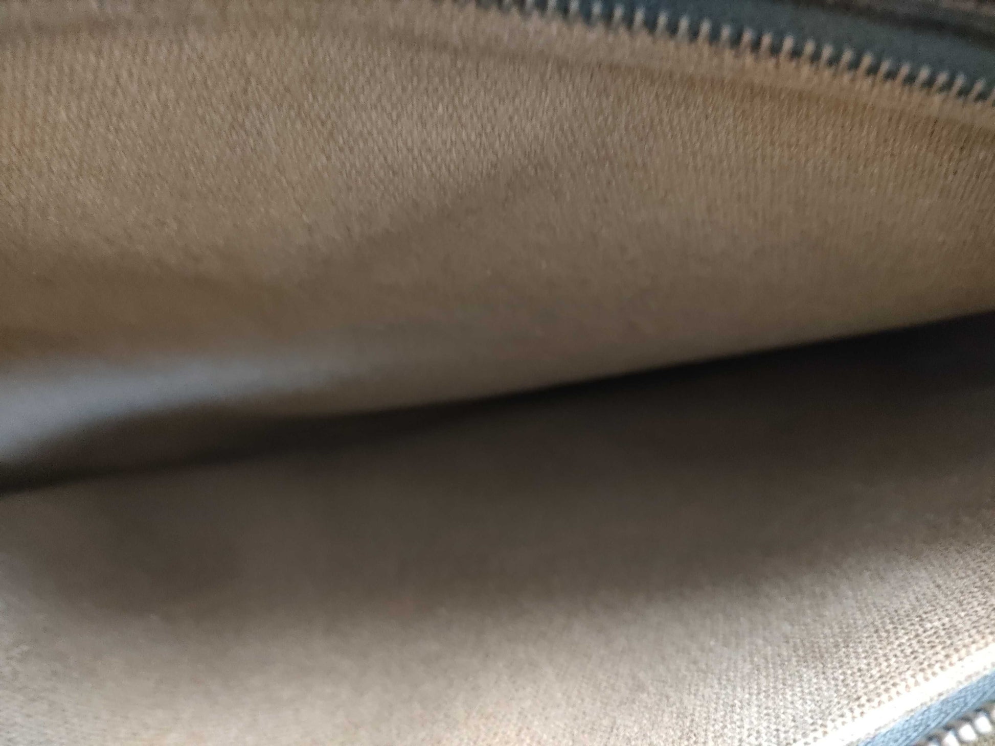 LOUIS VUITTON Utah Acoma Business Bag