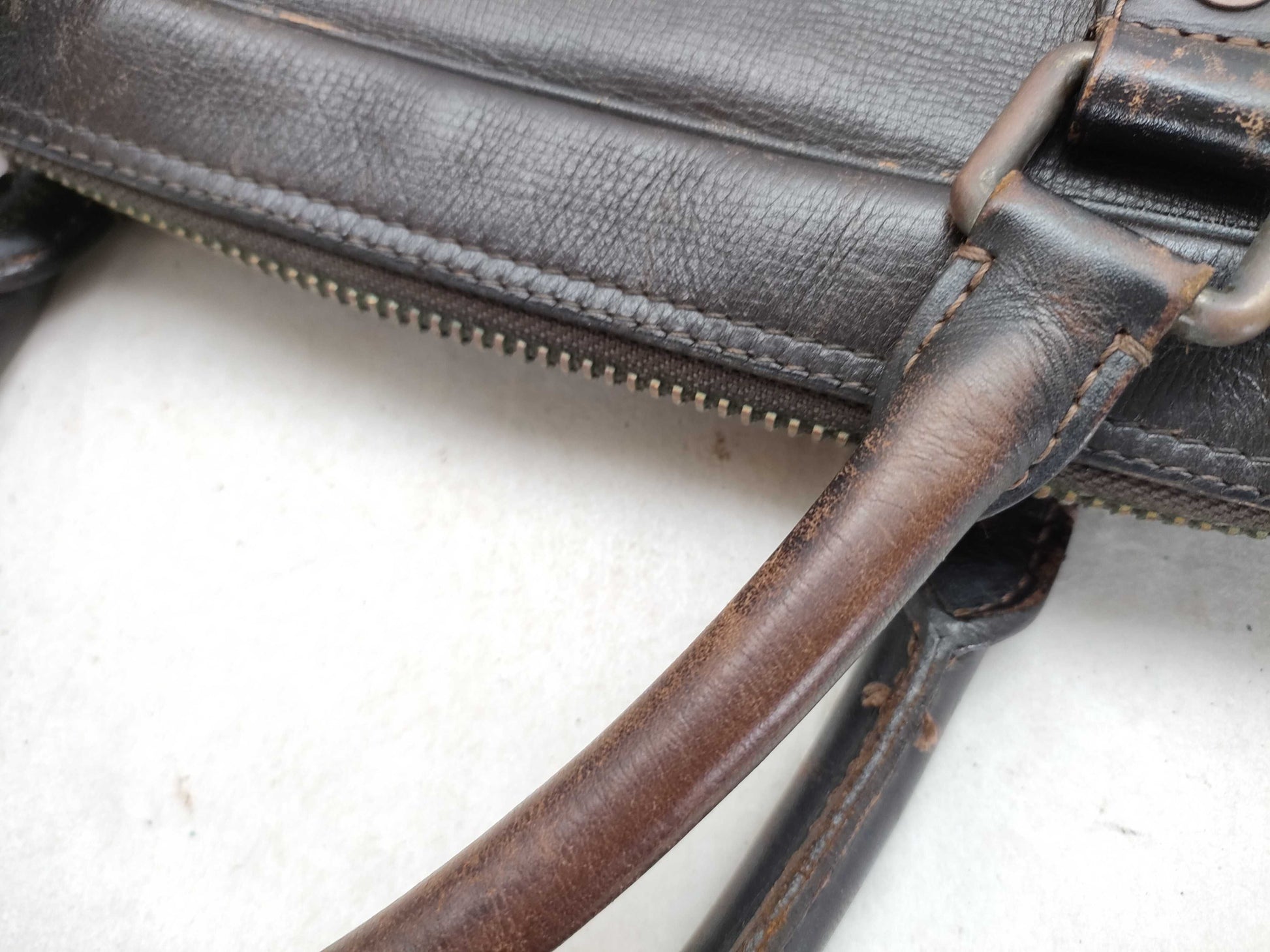 LOUIS VUITTON Utah Acoma Business Bag