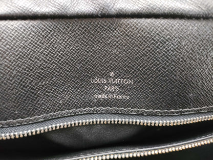 LOUIS VUITTON Epi Louis Vuitton Epi Porte-Document Voyage Business Bag