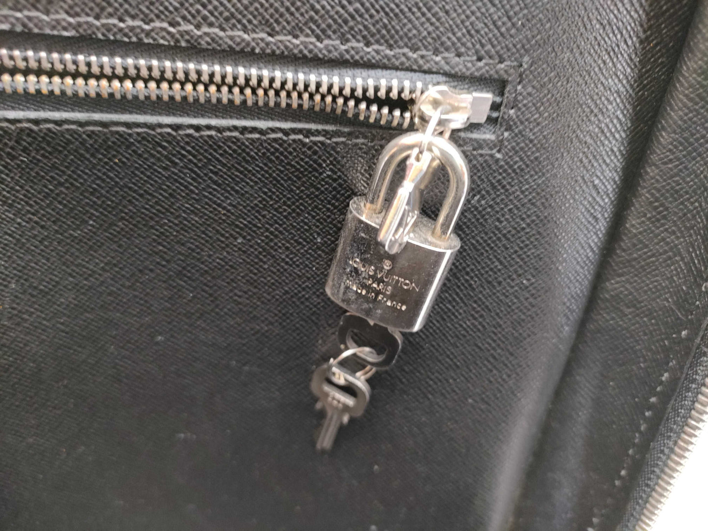 LOUIS VUITTON Epi Louis Vuitton Epi Porte-Document Voyage Business Bag