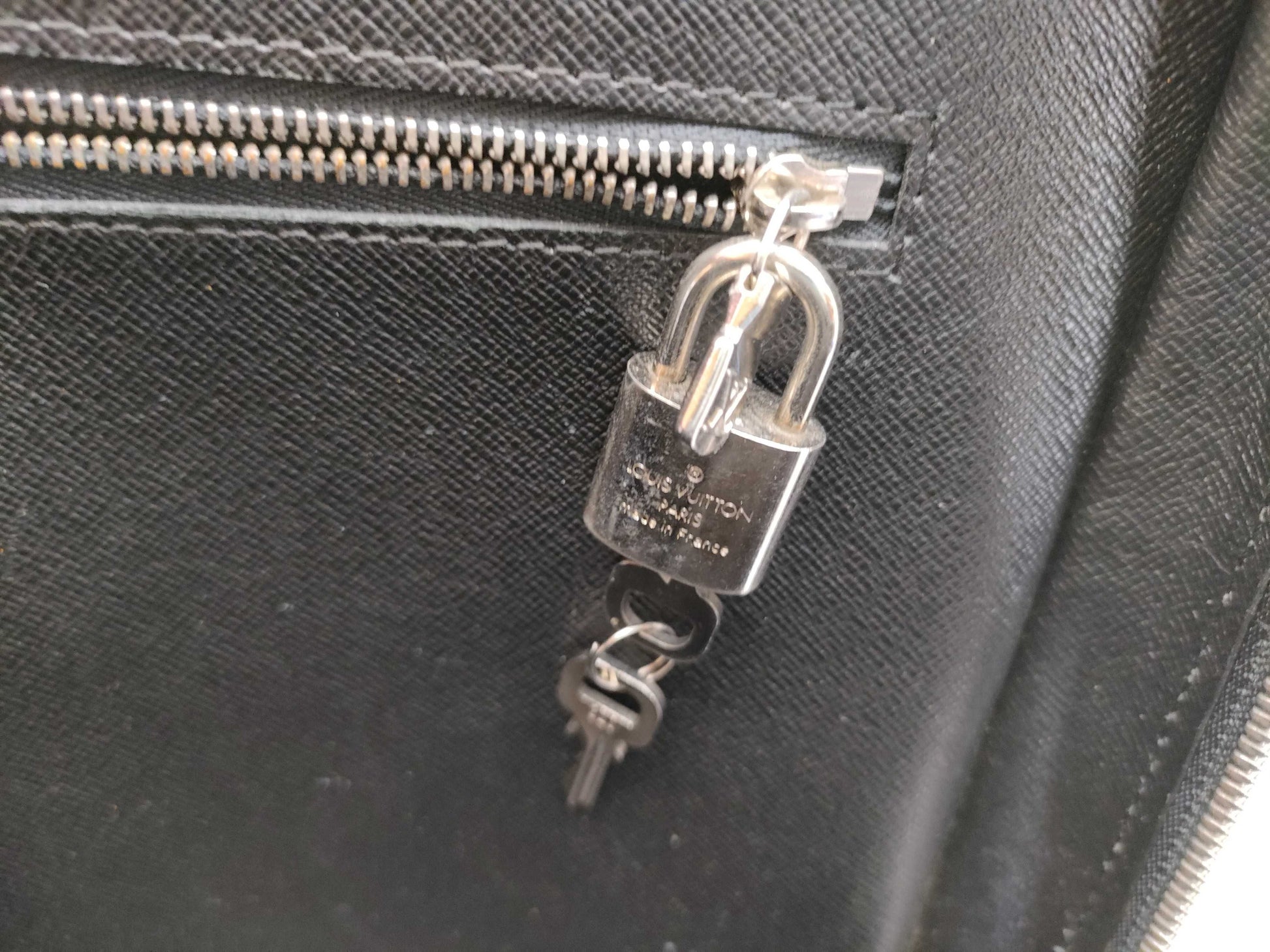 LOUIS VUITTON Epi Louis Vuitton Epi Porte-Document Voyage Business Bag