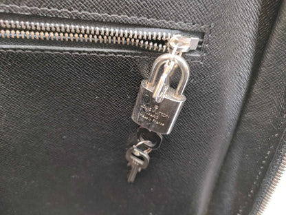 LOUIS VUITTON Epi Louis Vuitton Epi Porte-Document Voyage Business Bag