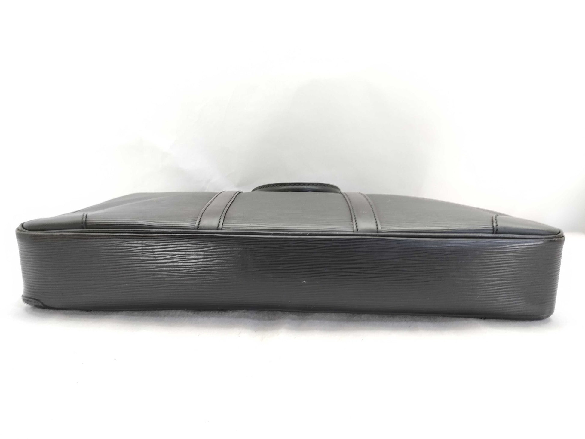 LOUIS VUITTON Epi Louis Vuitton Epi Porte-Document Voyage Business Bag
