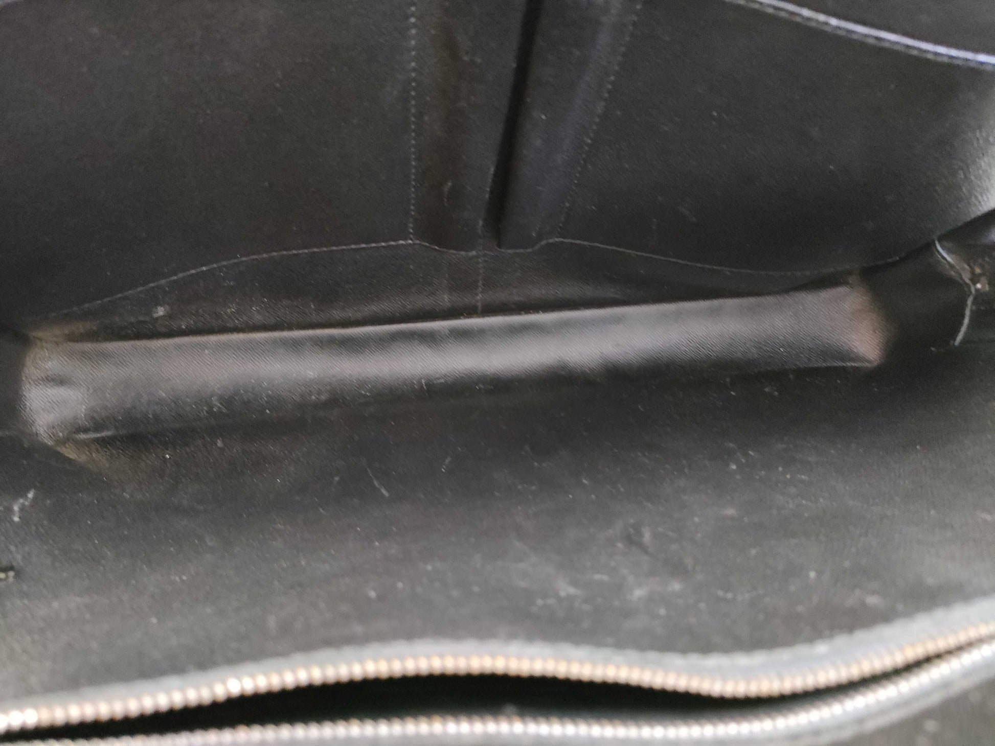 LOUIS VUITTON Epi Louis Vuitton Epi Porte-Document Voyage Business Bag