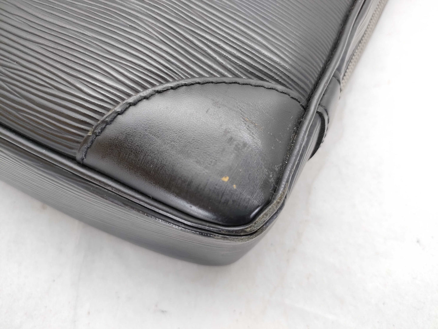 LOUIS VUITTON Epi Louis Vuitton Epi Porte-Document Voyage Business Bag