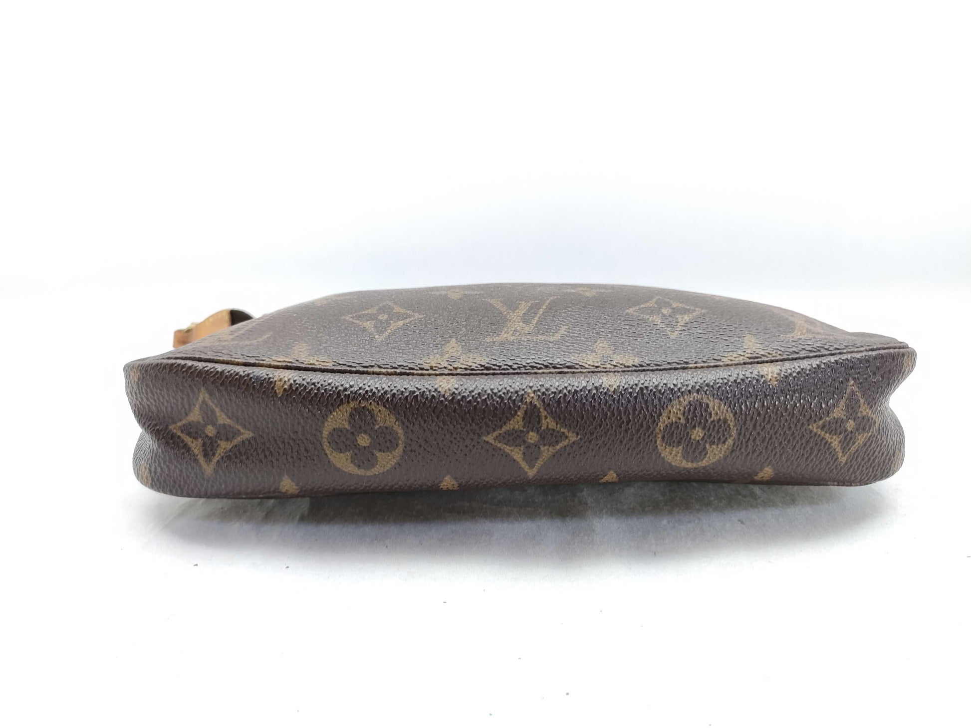 LOUIS VUITTON Monogram Accessory Pouch