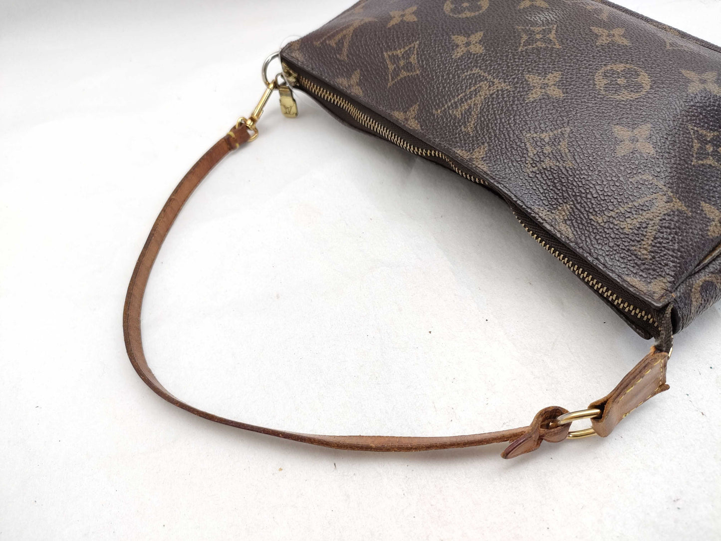 LOUIS VUITTON Monogram Accessory Pouch