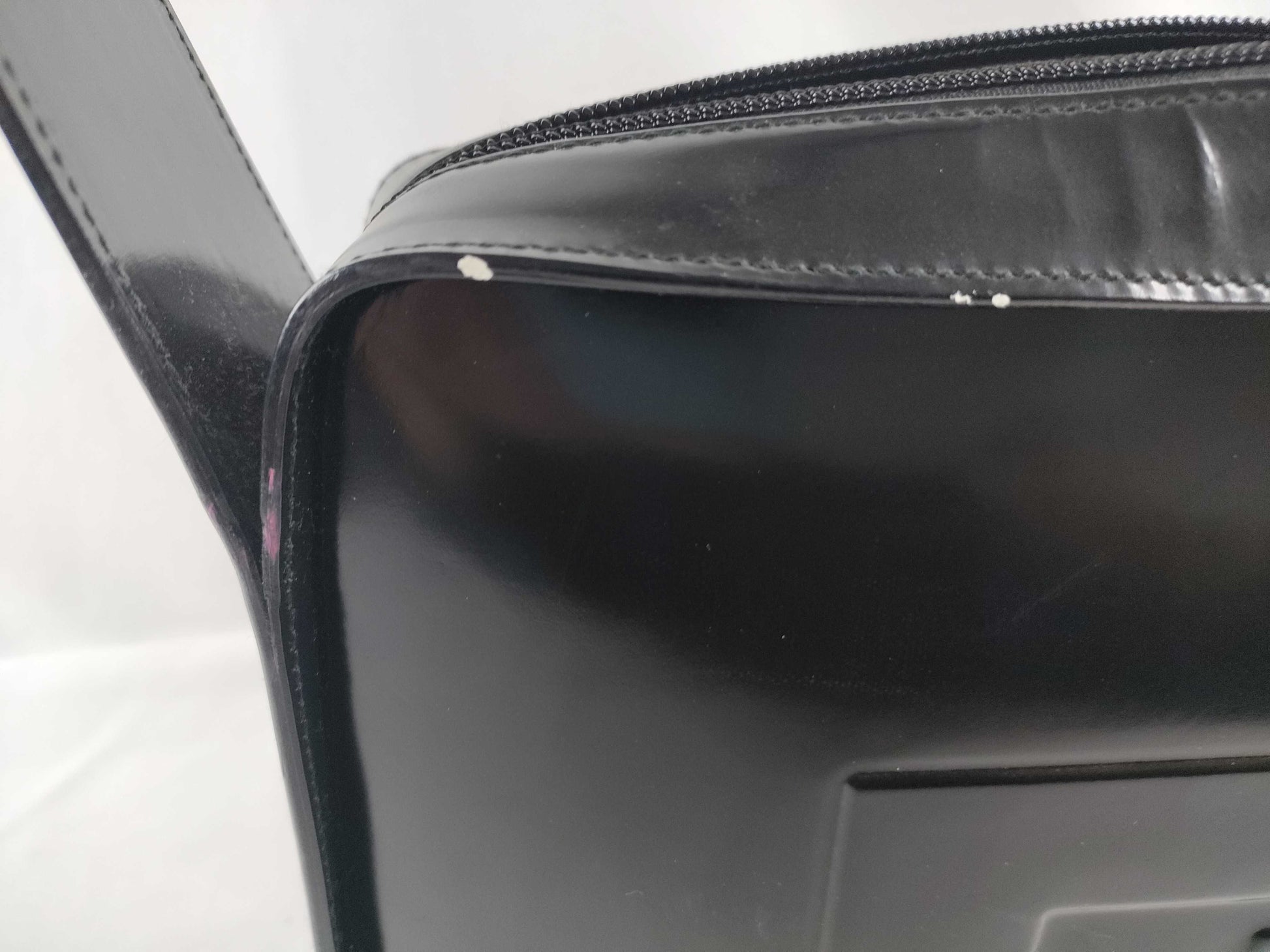 GUCCI G Logo One-Shoulder Bag 001.3032 Black Leather Shoulder Bag