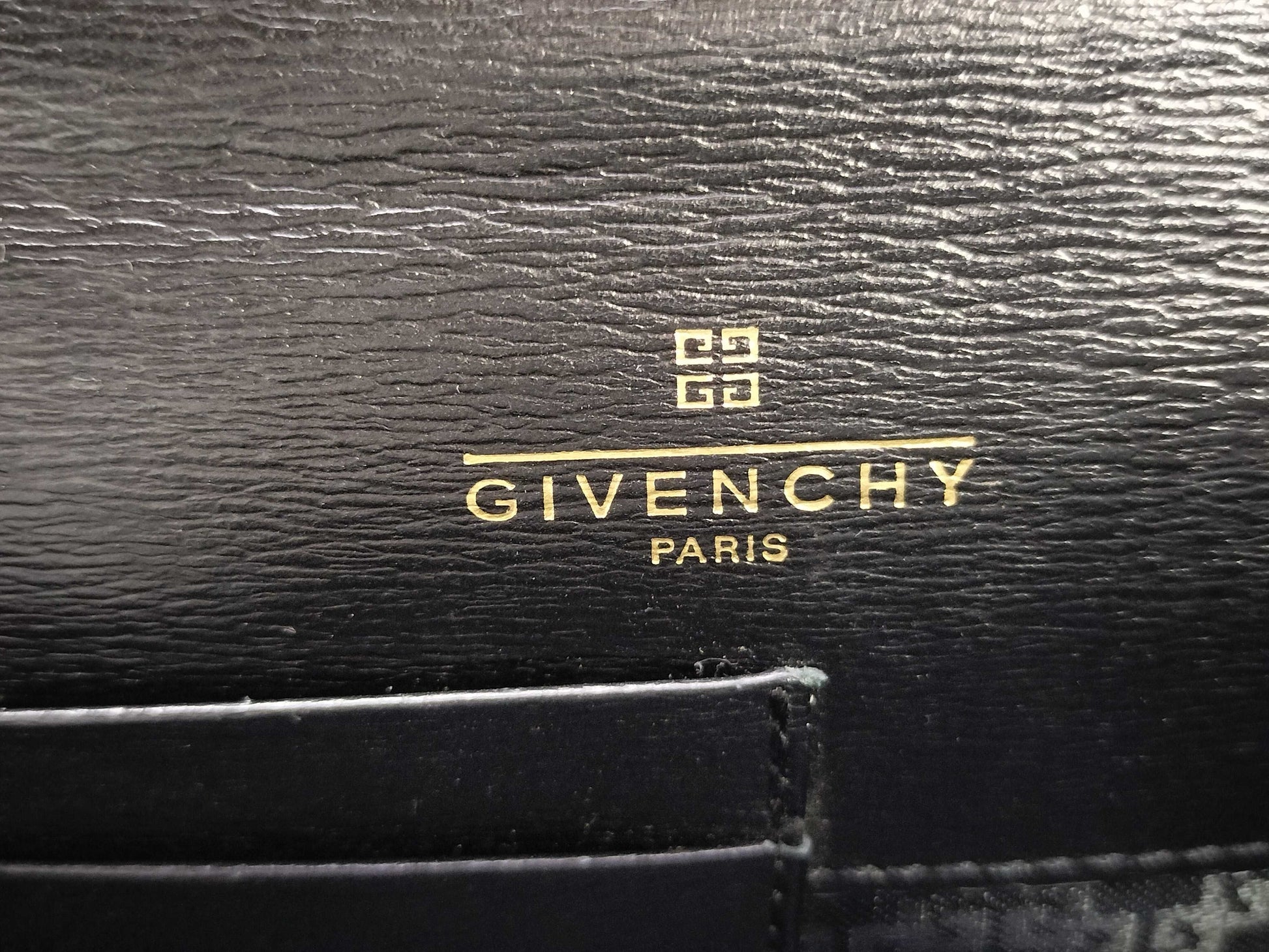 GIVENCHY Second Bag, Black Leather, Minor Scratches on Hardware, Minor Signs of Use, Stored, Item Number: 00