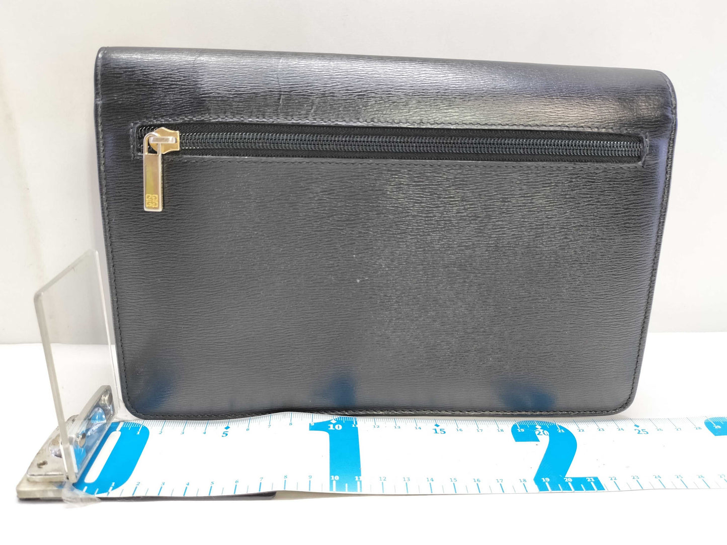 GIVENCHY Second Bag, Black Leather, Minor Scratches on Hardware, Minor Signs of Use, Stored, Item Number: 00