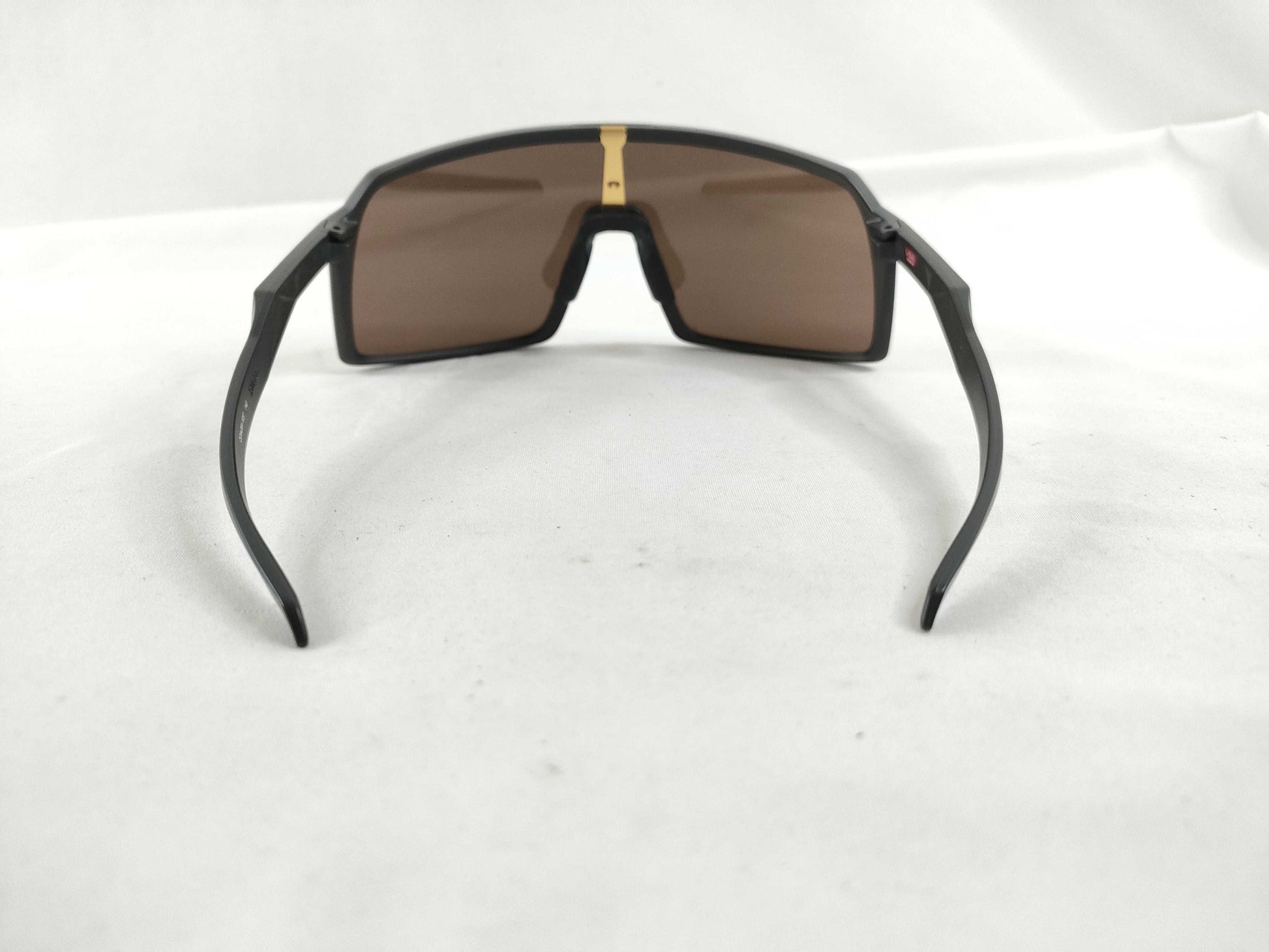  OAKLEY Oakley Sunglasses OO9406A Case Sunglasses and Glasses