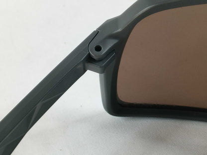  OAKLEY Oakley Sunglasses OO9406A Case Sunglasses and Glasses