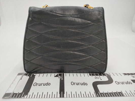 CHANEL Vintage Matelasse Shoulder Bag