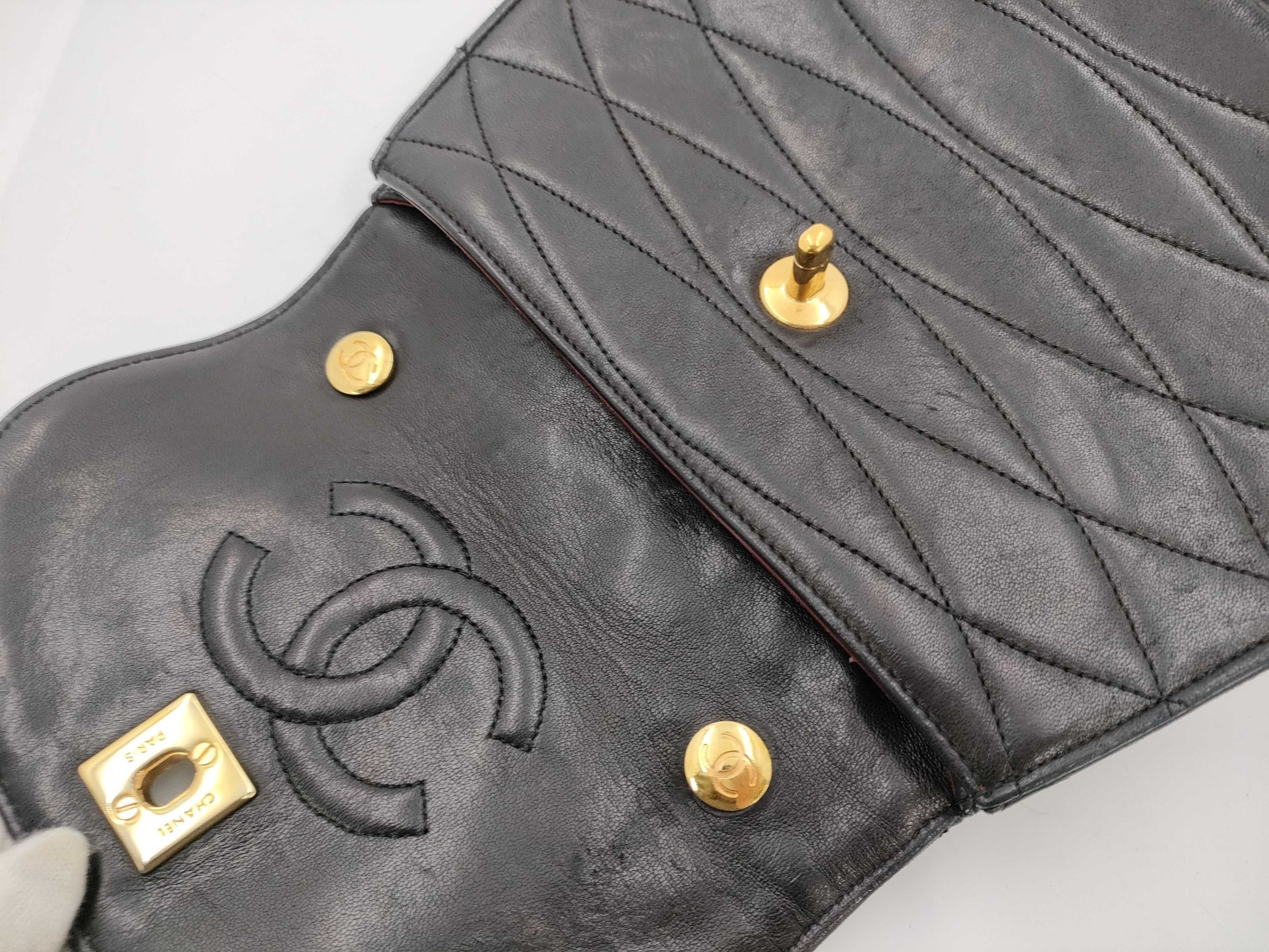 CHANEL Vintage Matelasse Shoulder Bag