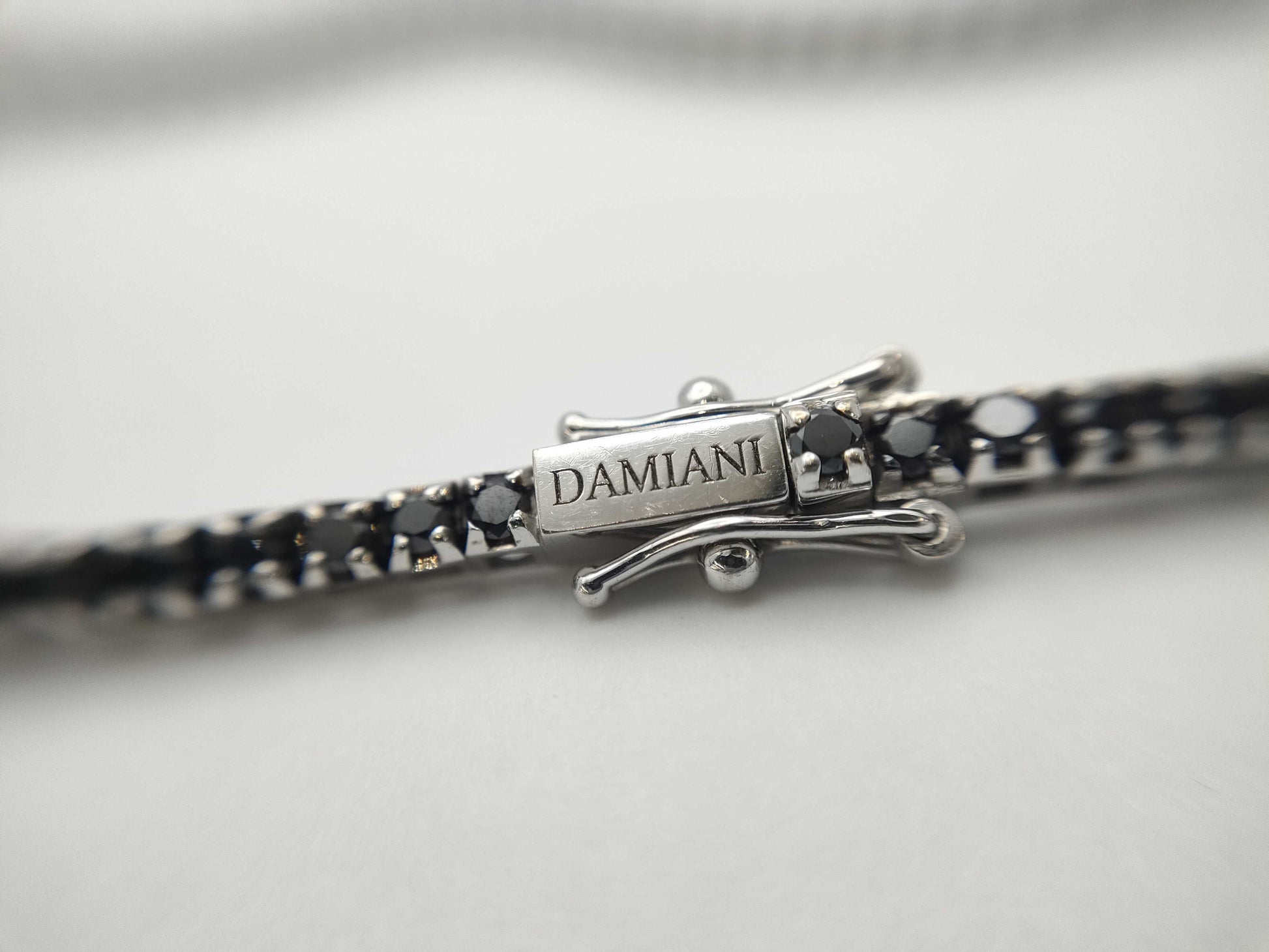 Damiani Luce Black Diamond 1PD White Gold 750 8.3g Bracelet/Bangle 