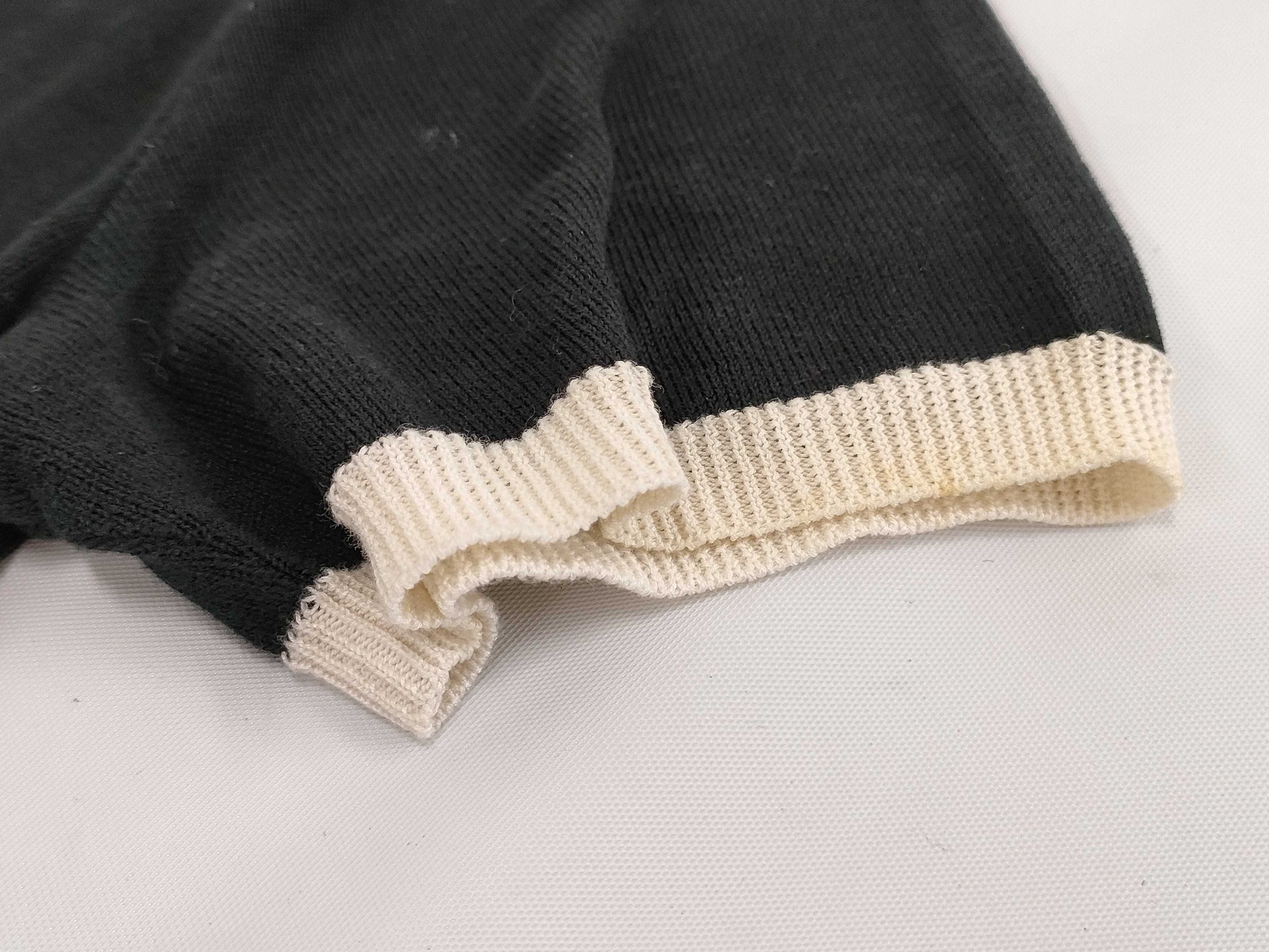 CHANEL Chanel Cardigan Two-tone Size 40 Tops