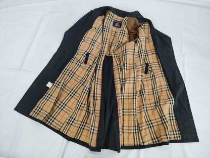 Burberry Trench Coat with Belt, Size M C-TK83 Coat