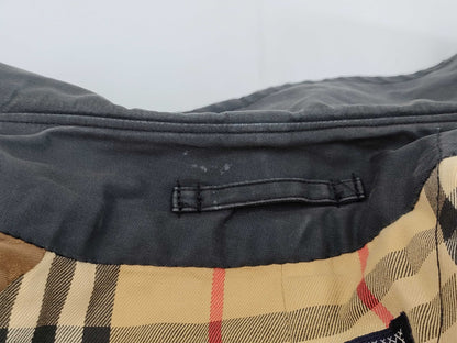 Burberry Trench Coat with Belt, Size M C-TK83 Coat