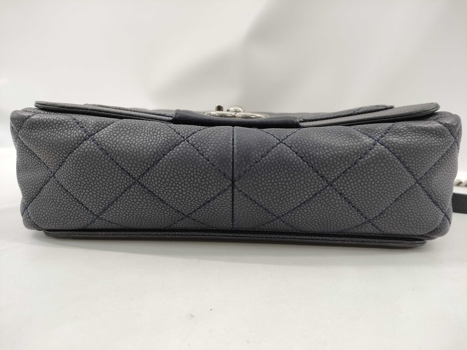 CHANEL Caviar Skin Shoulder Bag with Seal