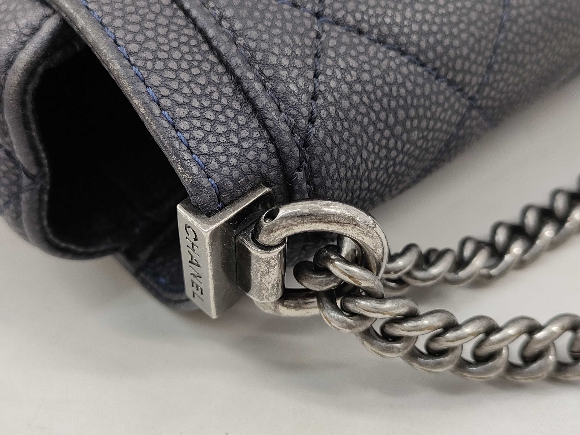CHANEL Caviar Skin Shoulder Bag with Seal