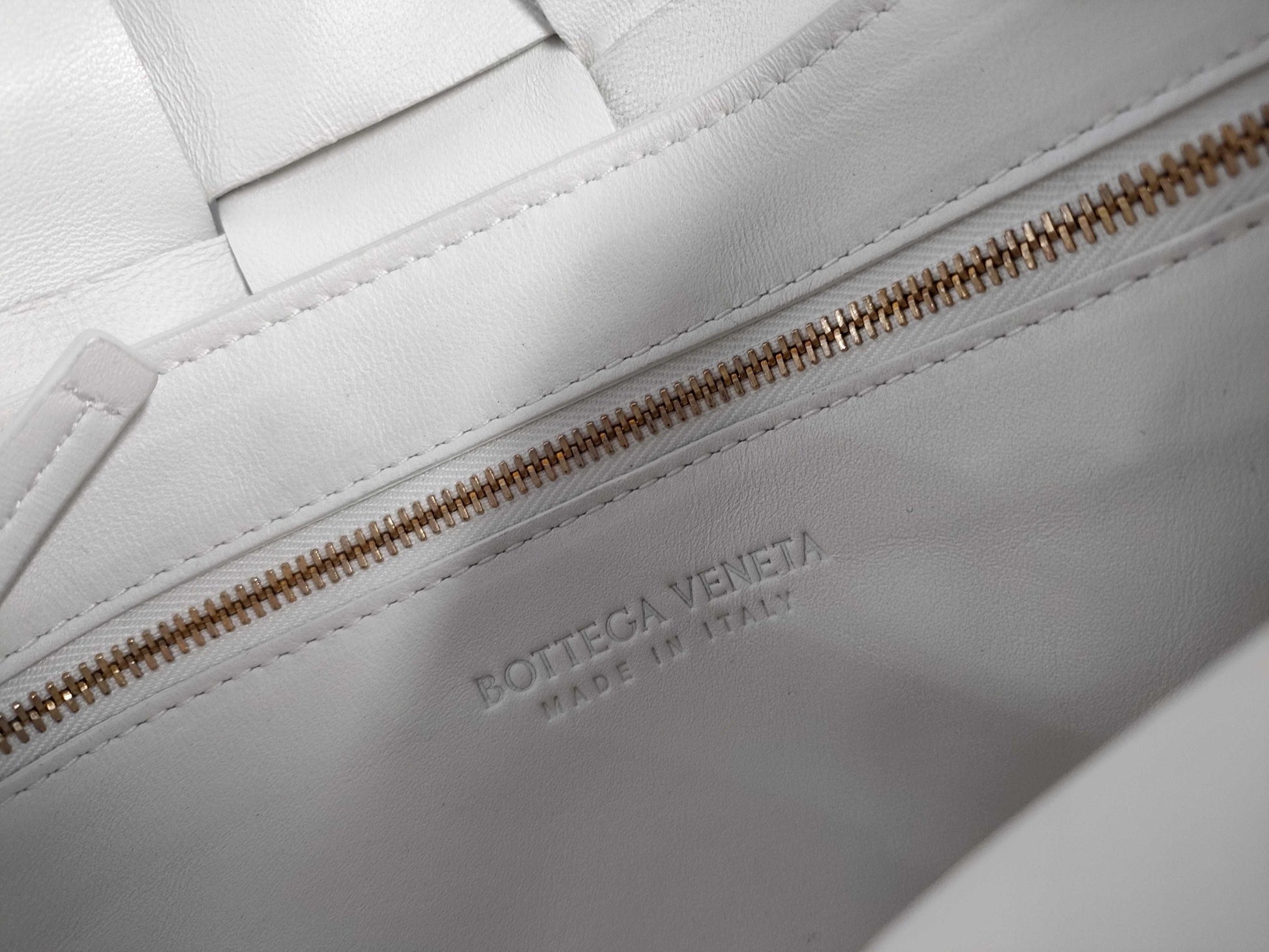 BOTTEGA VENETA RFID shoulder bag