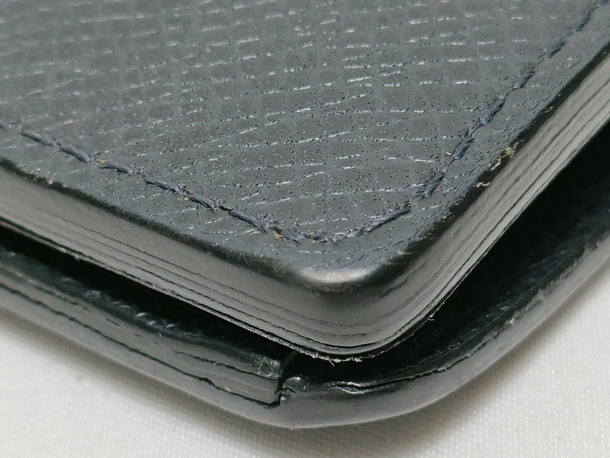 LOUIS VUITTON RFID Unverifiable SP2172 Taiga Louis Vuitton Brazza Wallet Black Taiga Leather Silver Brass SP2172 Wallet