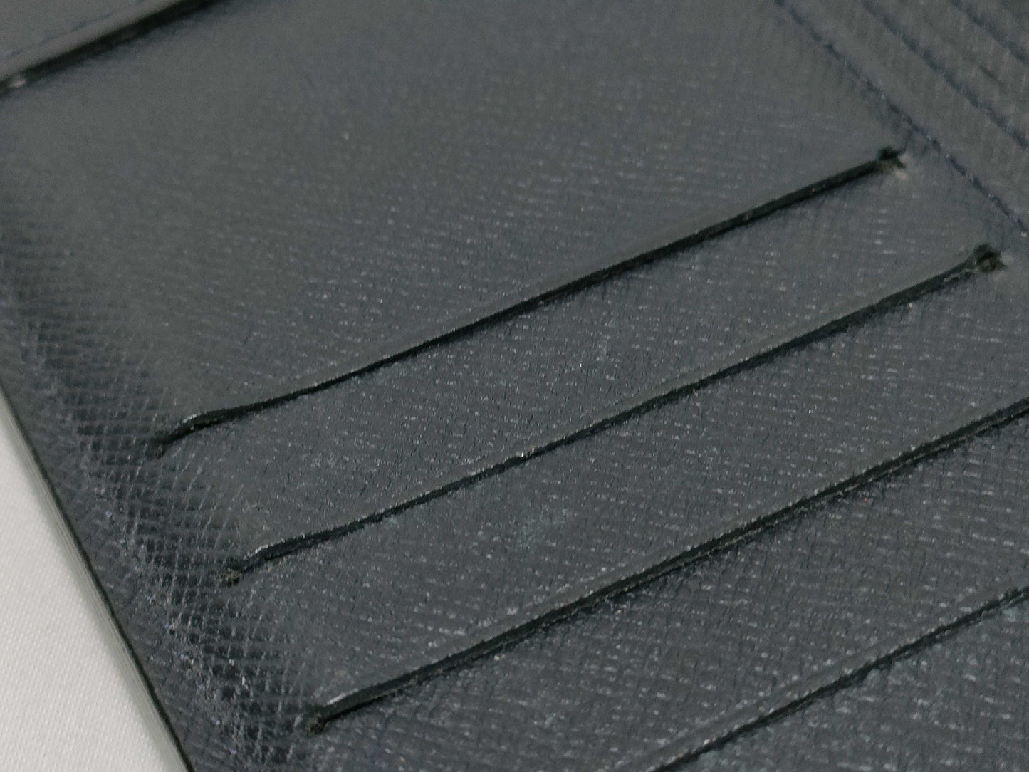 LOUIS VUITTON RFID Unverifiable SP2172 Taiga Louis Vuitton Brazza Wallet Black Taiga Leather Silver Brass SP2172 Wallet