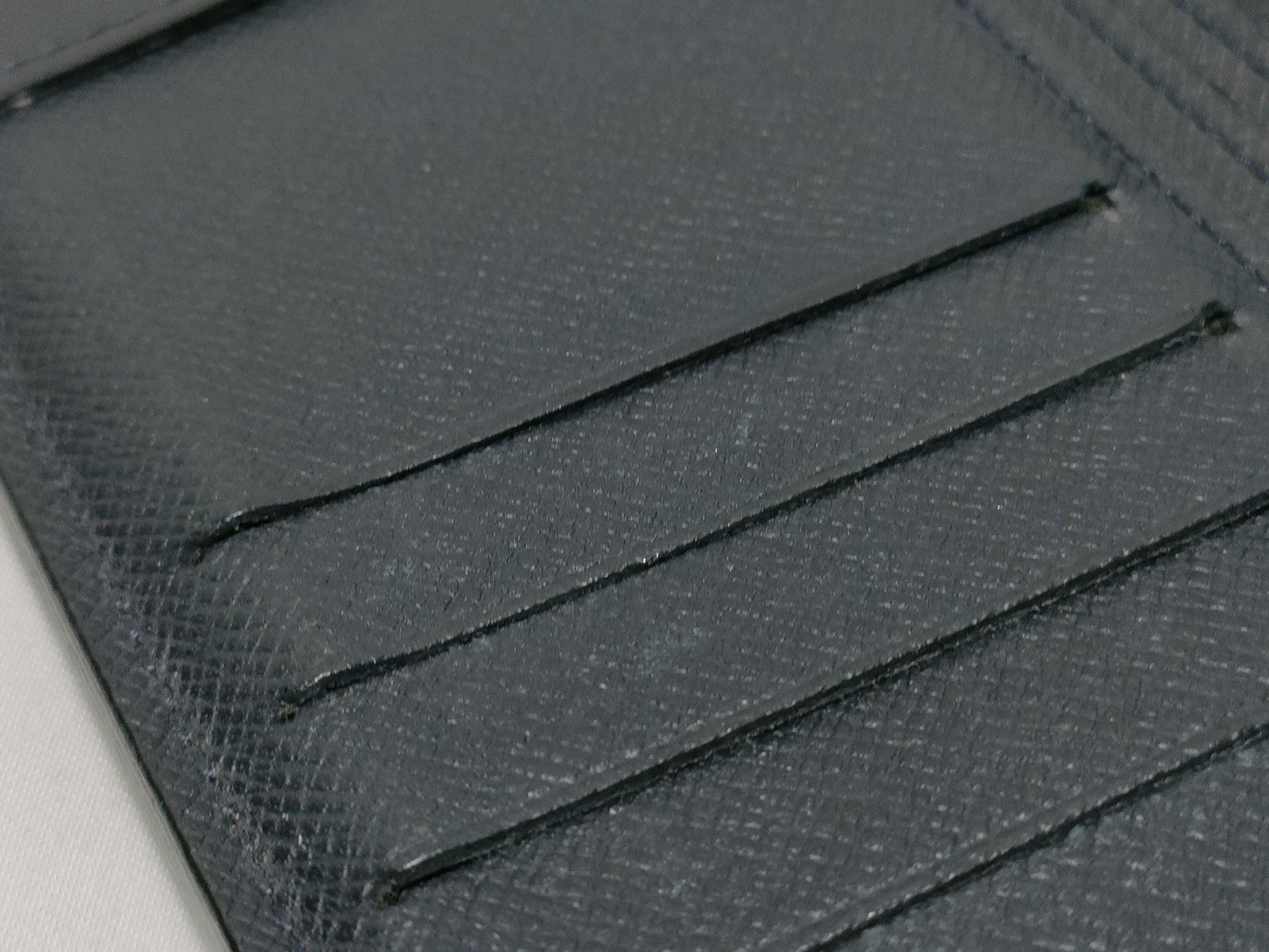 LOUIS VUITTON RFID Unverifiable SP2172 Taiga Louis Vuitton Brazza Wallet Black Taiga Leather Silver Brass SP2172 Wallet
