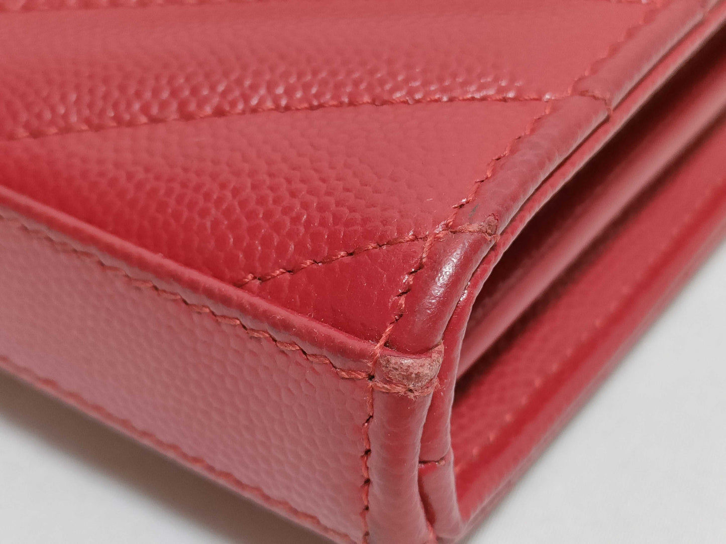 SAINT LAURENT Yves Saint Laurent Classic Cassandre Chain Wallet in Red Quilted Grain de Poudre Leather with Gold GUE377828-0217 Shoulder Bag