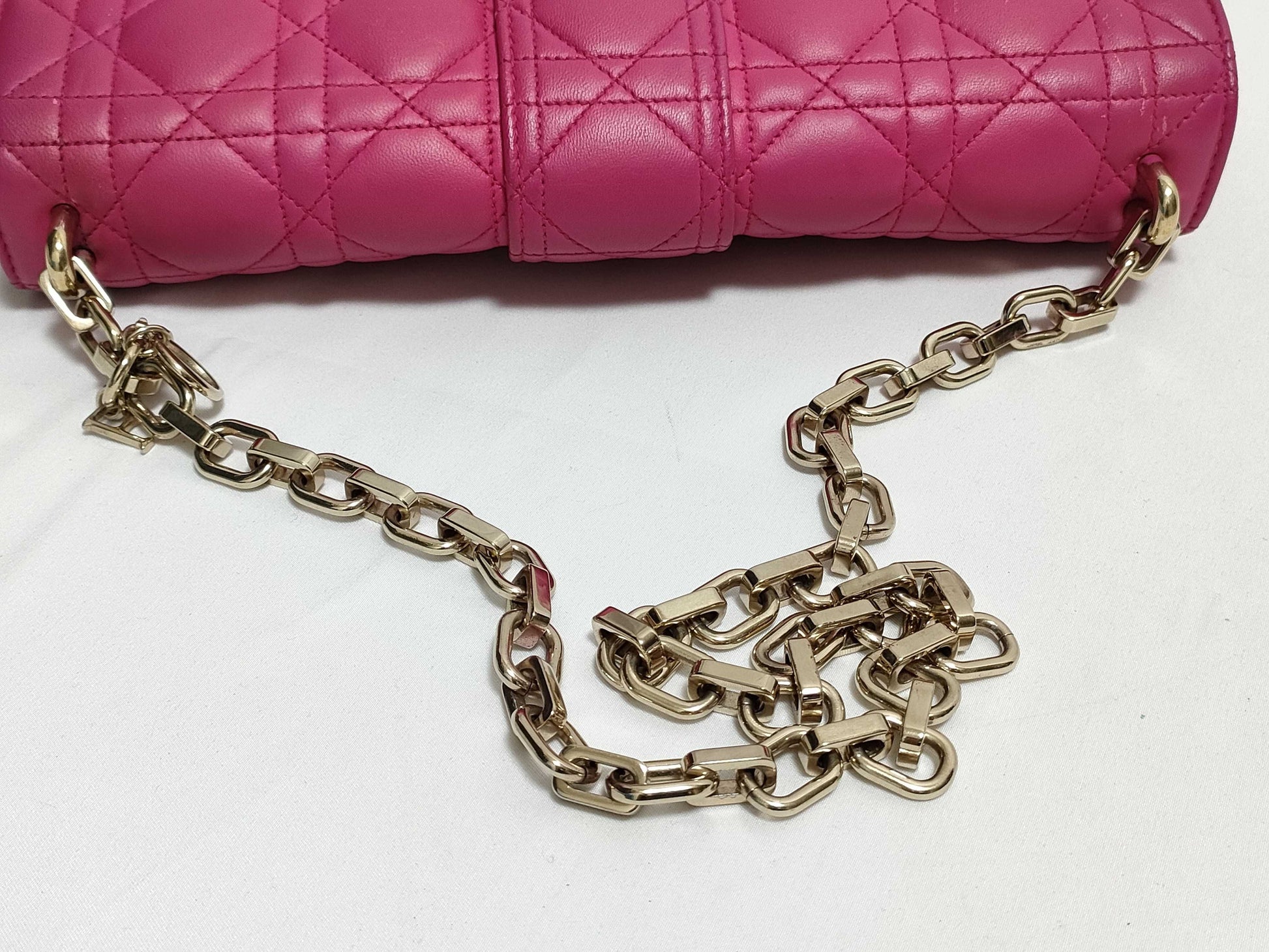 Dior Dior Medium Miss Dior Fuchsia Cannage Lambskin Leather Gold Shoulder Bag 18-MA-0142