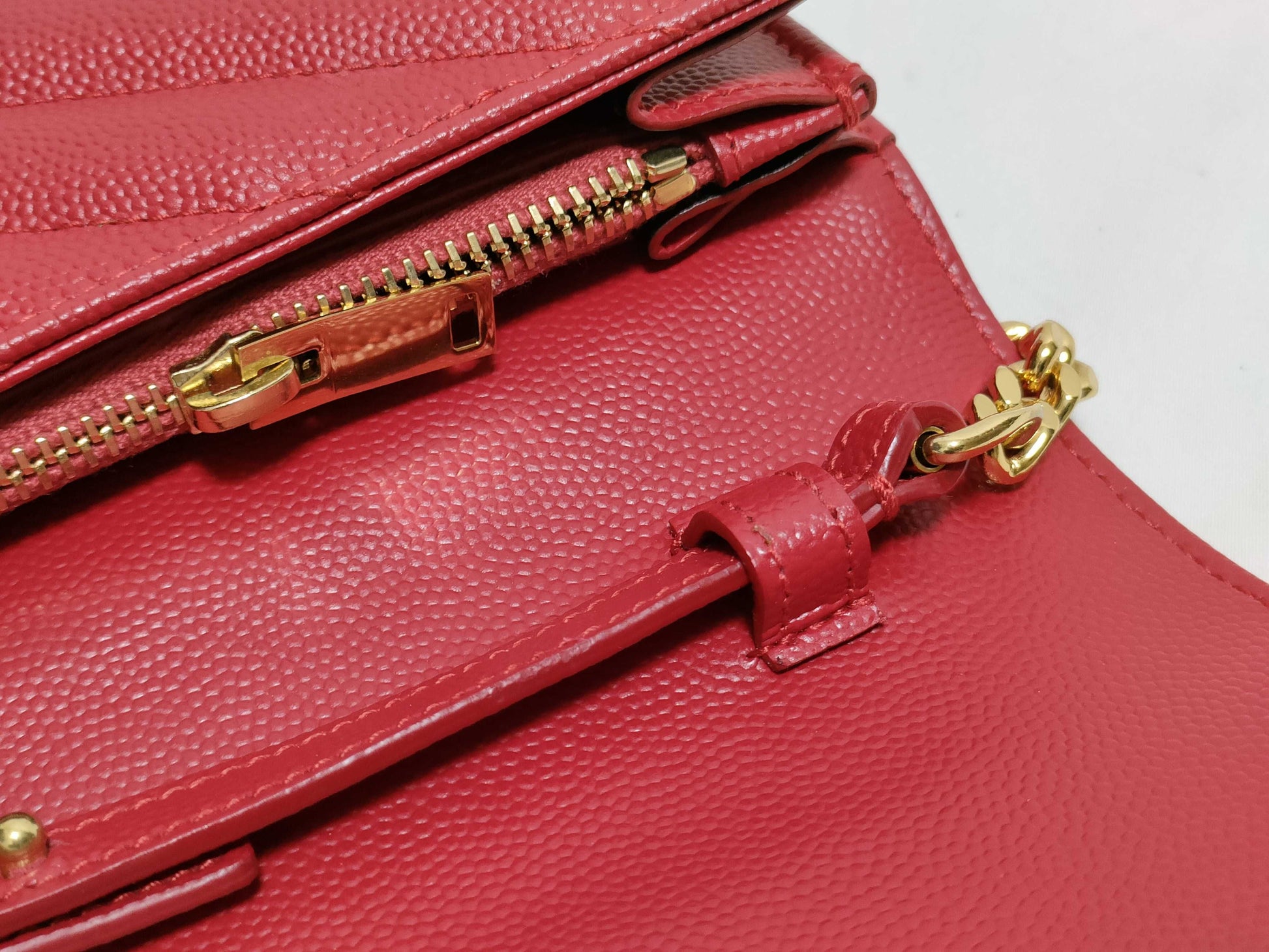 SAINT LAURENT Yves Saint Laurent Classic Cassandre Chain Wallet in Red Quilted Grain de Poudre Leather with Gold Accents Shoulder Bag