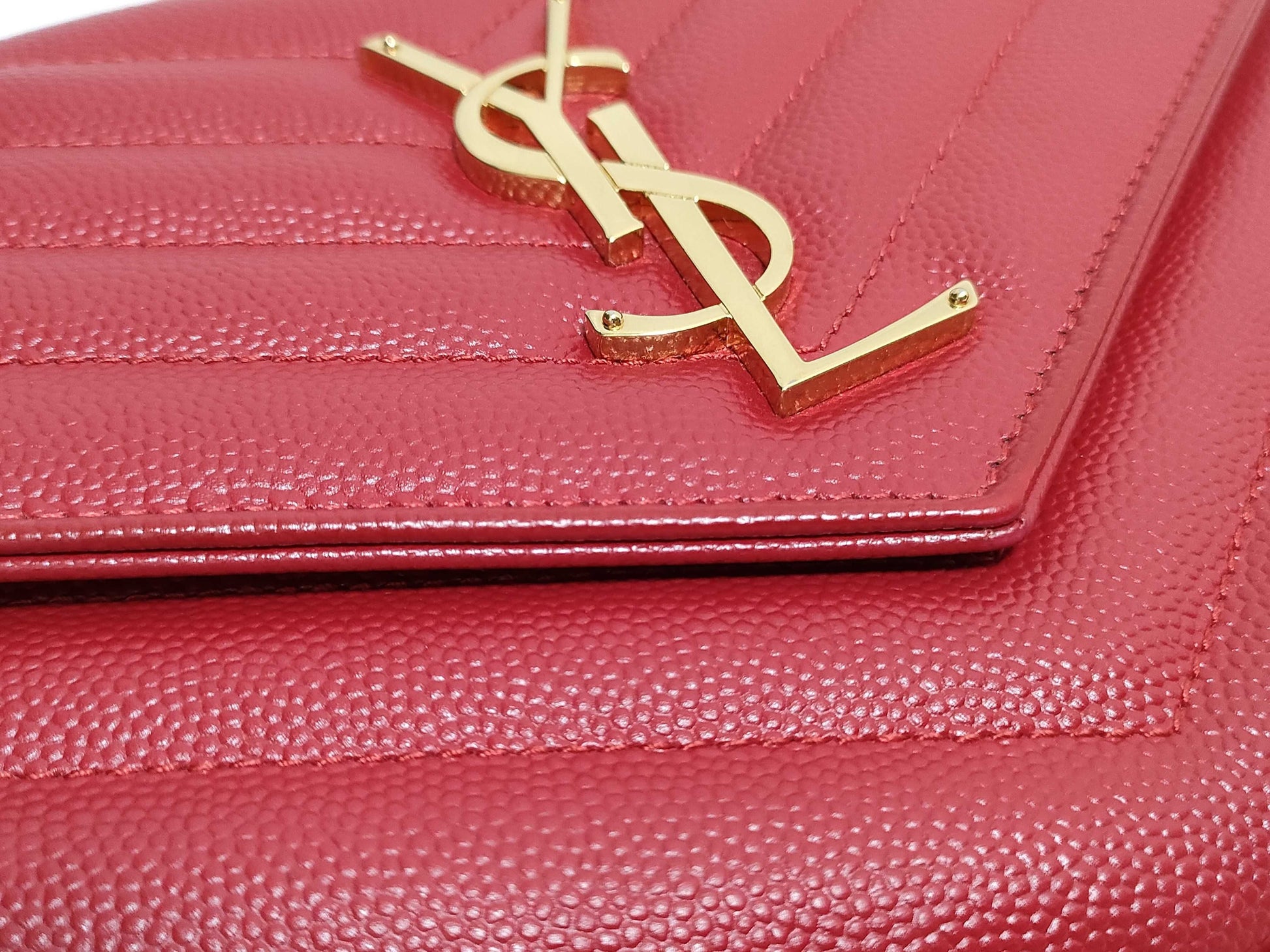 SAINT LAURENT Yves Saint Laurent Classic Cassandre Chain Wallet in Red Quilted Grain de Poudre Leather with Gold Accents Shoulder Bag