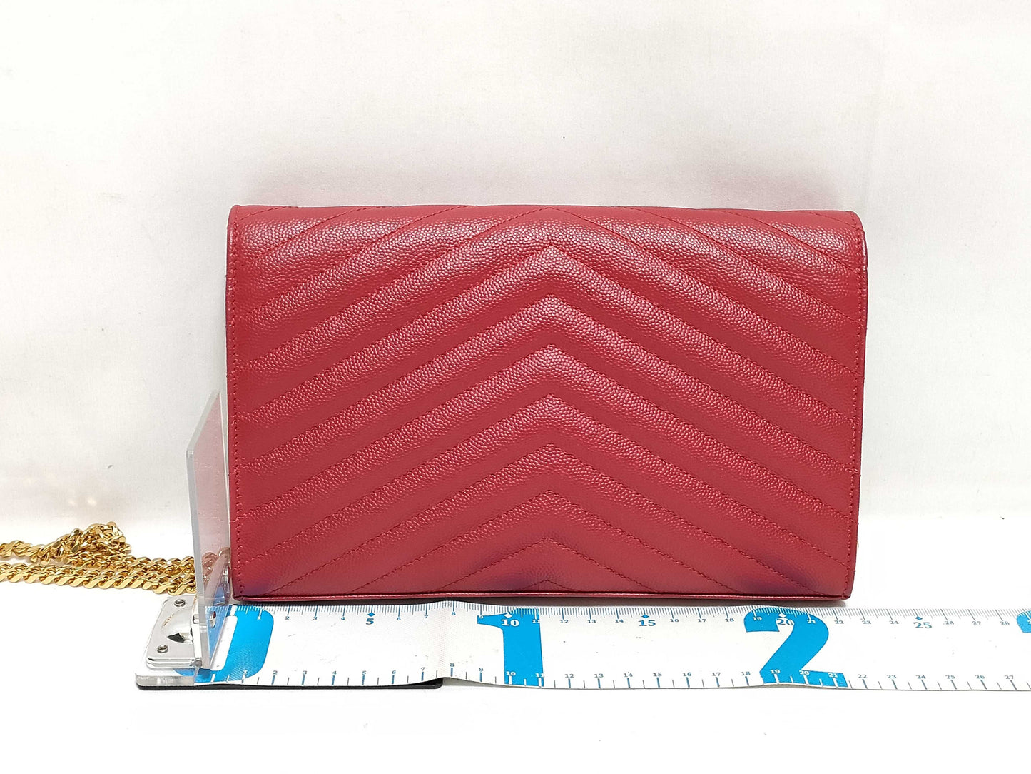 SAINT LAURENT Yves Saint Laurent Classic Cassandre Chain Wallet in Red Quilted Grain de Poudre Leather with Gold Accents Shoulder Bag