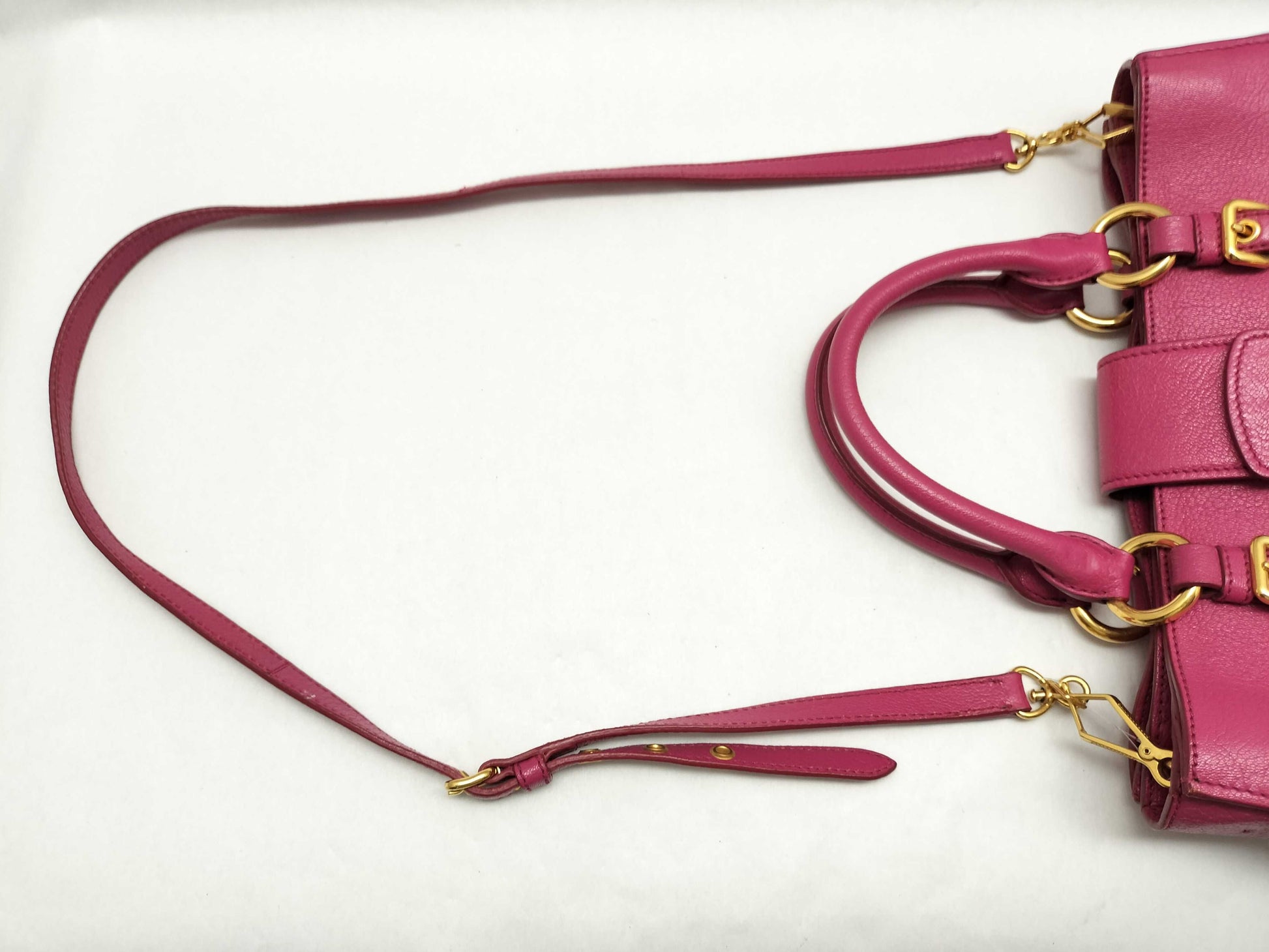 Miu Miu Miu Miu Push Lock Tote in Fuchsia Grained Calfskin Leather with Gold 197 B Shoulder Bag