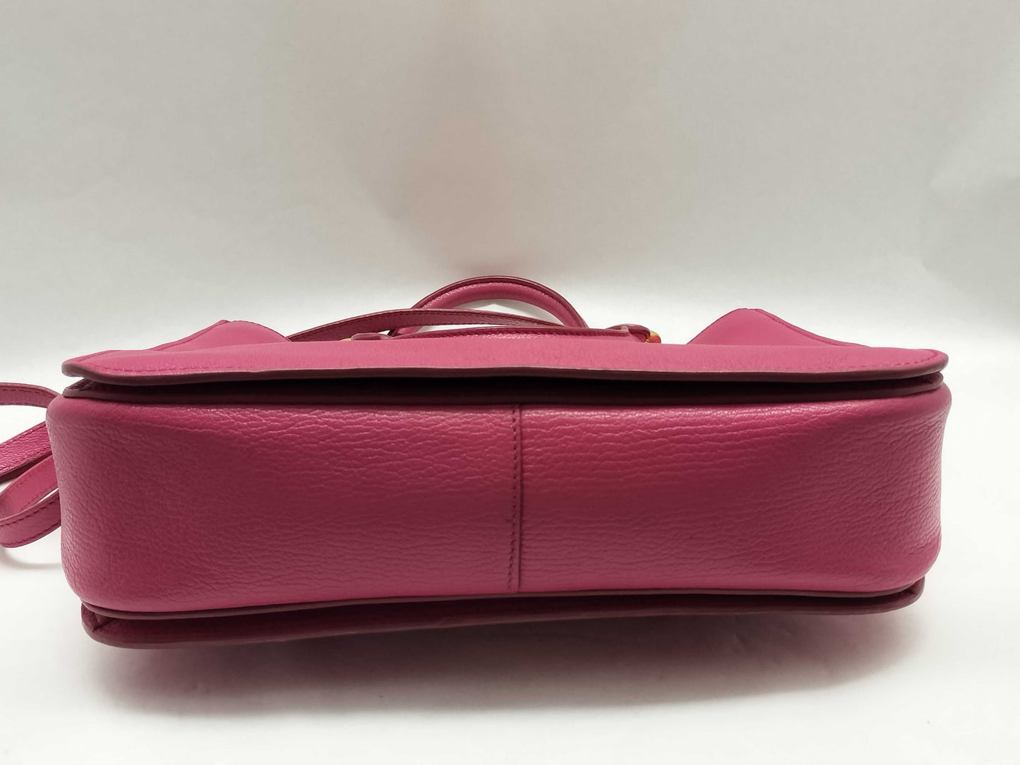 Miu Miu Miu Miu Push Lock Tote in Fuchsia Grained Calfskin Leather with Gold 197 B Shoulder Bag
