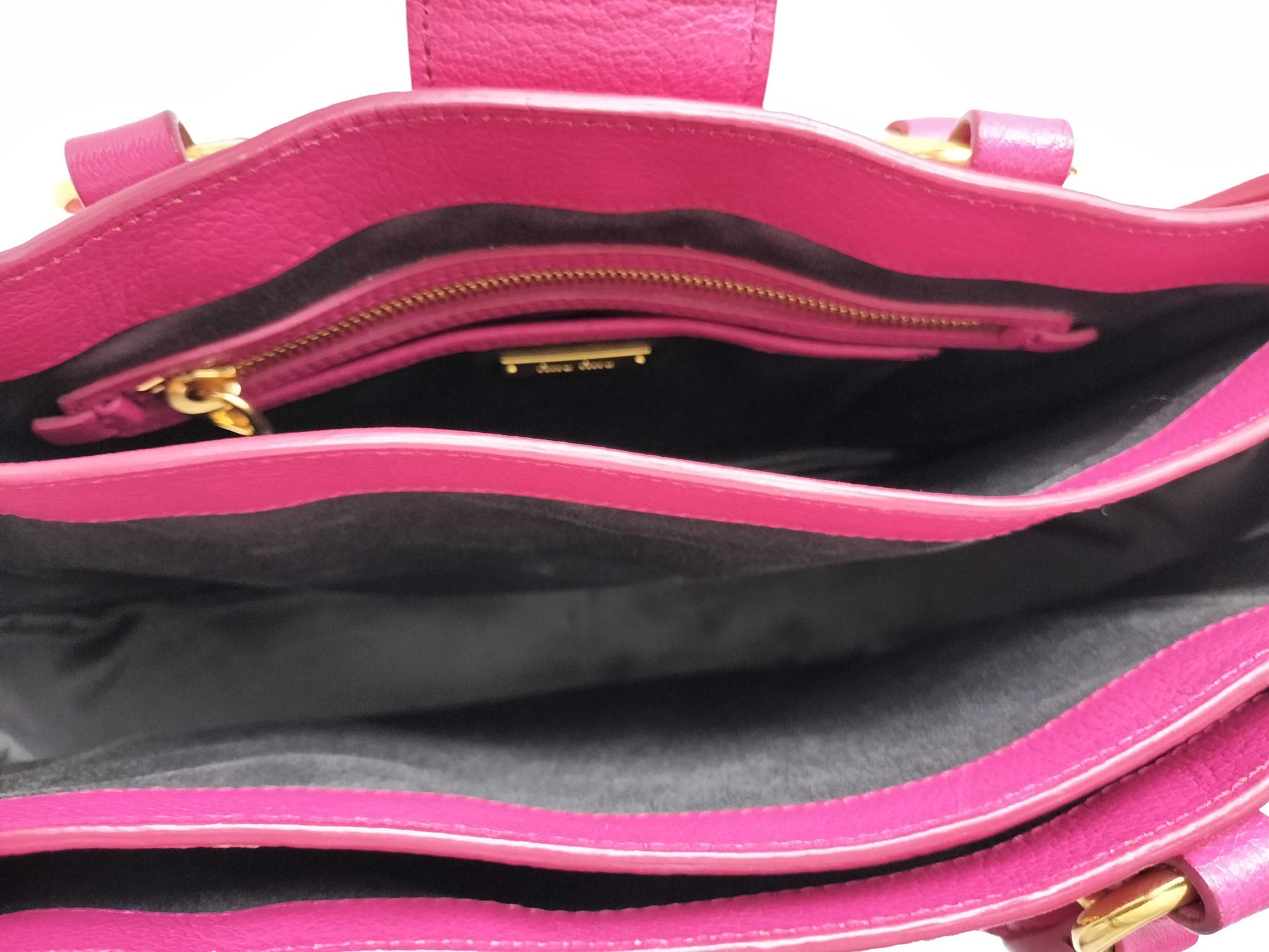Miu Miu Miu Miu Push Lock Tote in Fuchsia Grained Calfskin Leather with Gold 197 B Shoulder Bag