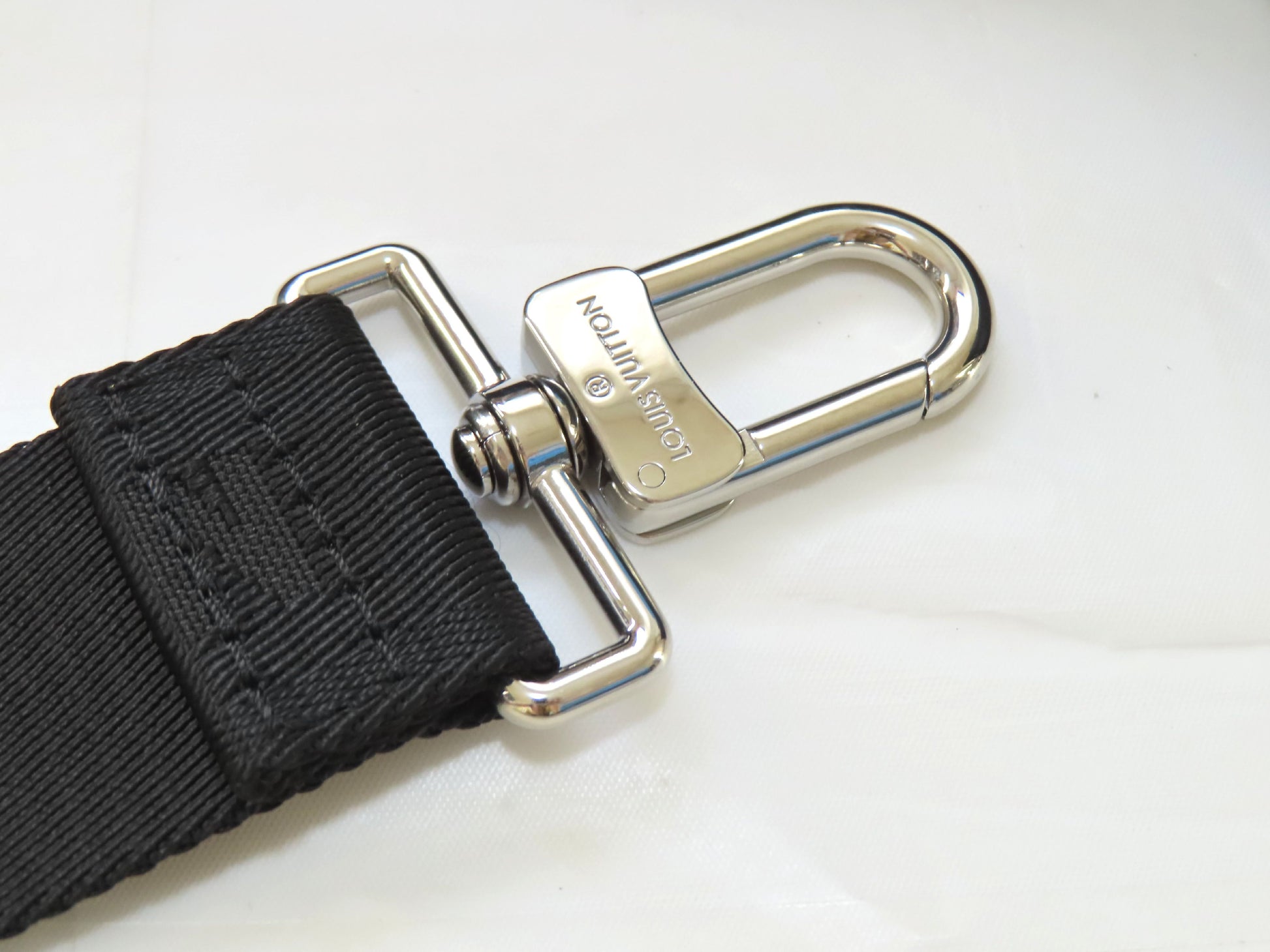 LOUIS VUITTON Louis Vuitton Signature Adjustable Strap, Black/Green, Silver Hardware, 95*4.5*0.5cm Strap