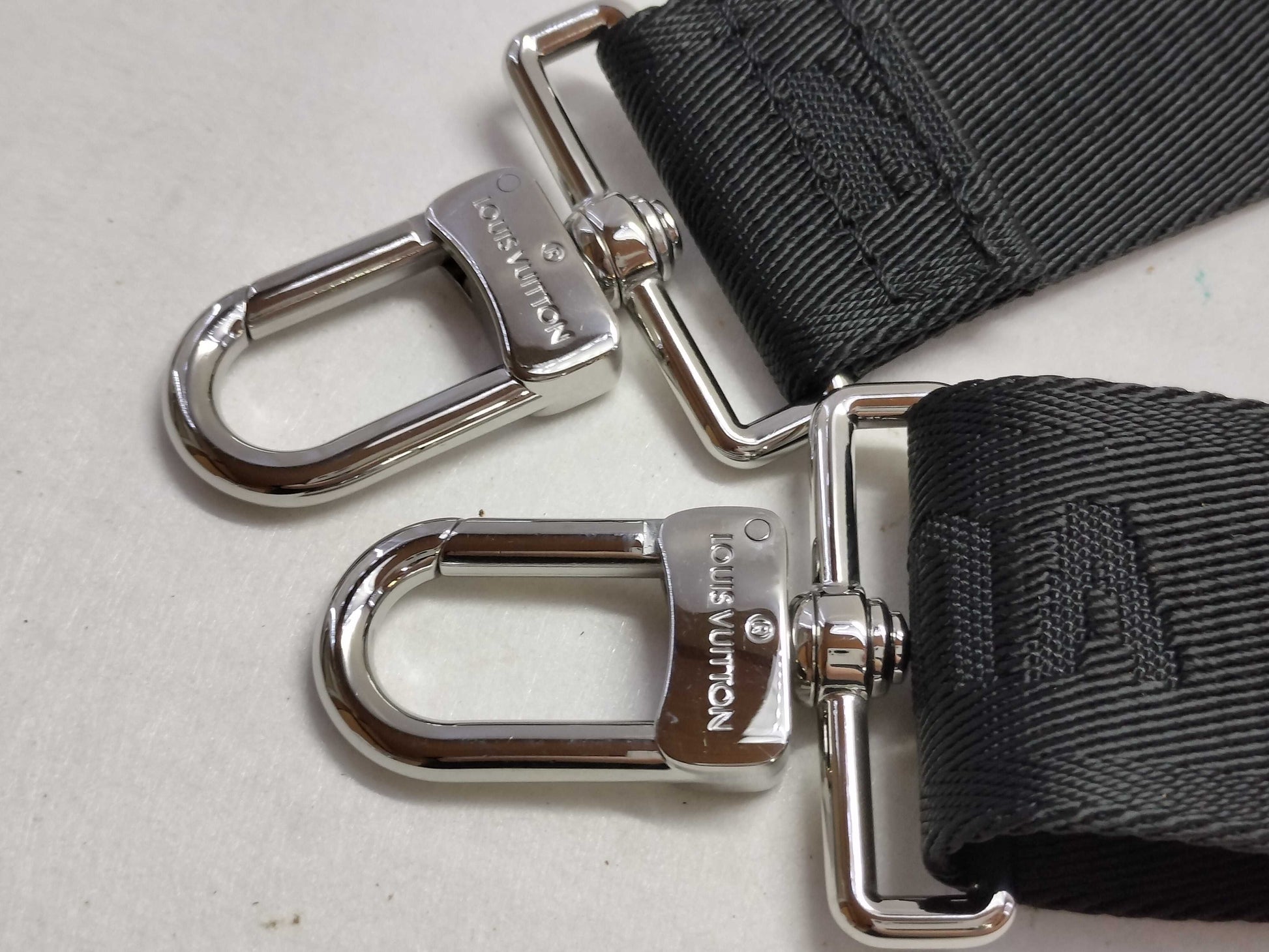 LOUIS VUITTON Louis Vuitton Signature Adjustable Strap, Black/Green, Silver Hardware, 95*4.5*0.5cm Strap