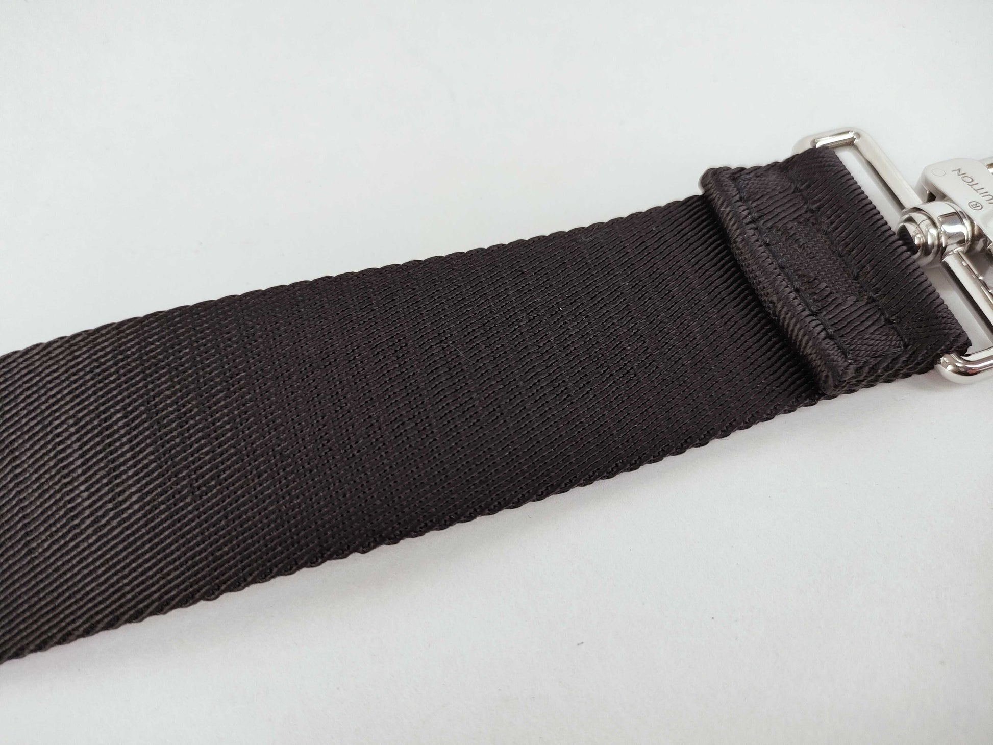 LOUIS VUITTON Louis Vuitton Signature Adjustable Strap Black/Green Silver Hardware 95*4.5*.05cm Other Accessories