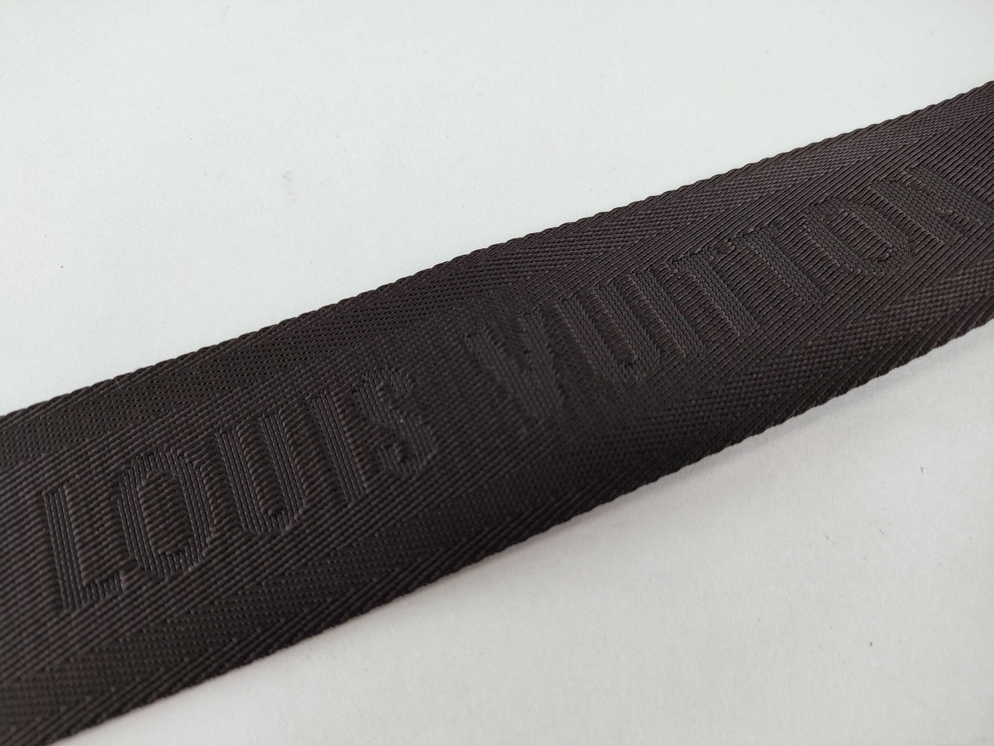 LOUIS VUITTON Louis Vuitton Signature Adjustable Strap Black with Black Hardware 95*5*.05cm Other Accessories