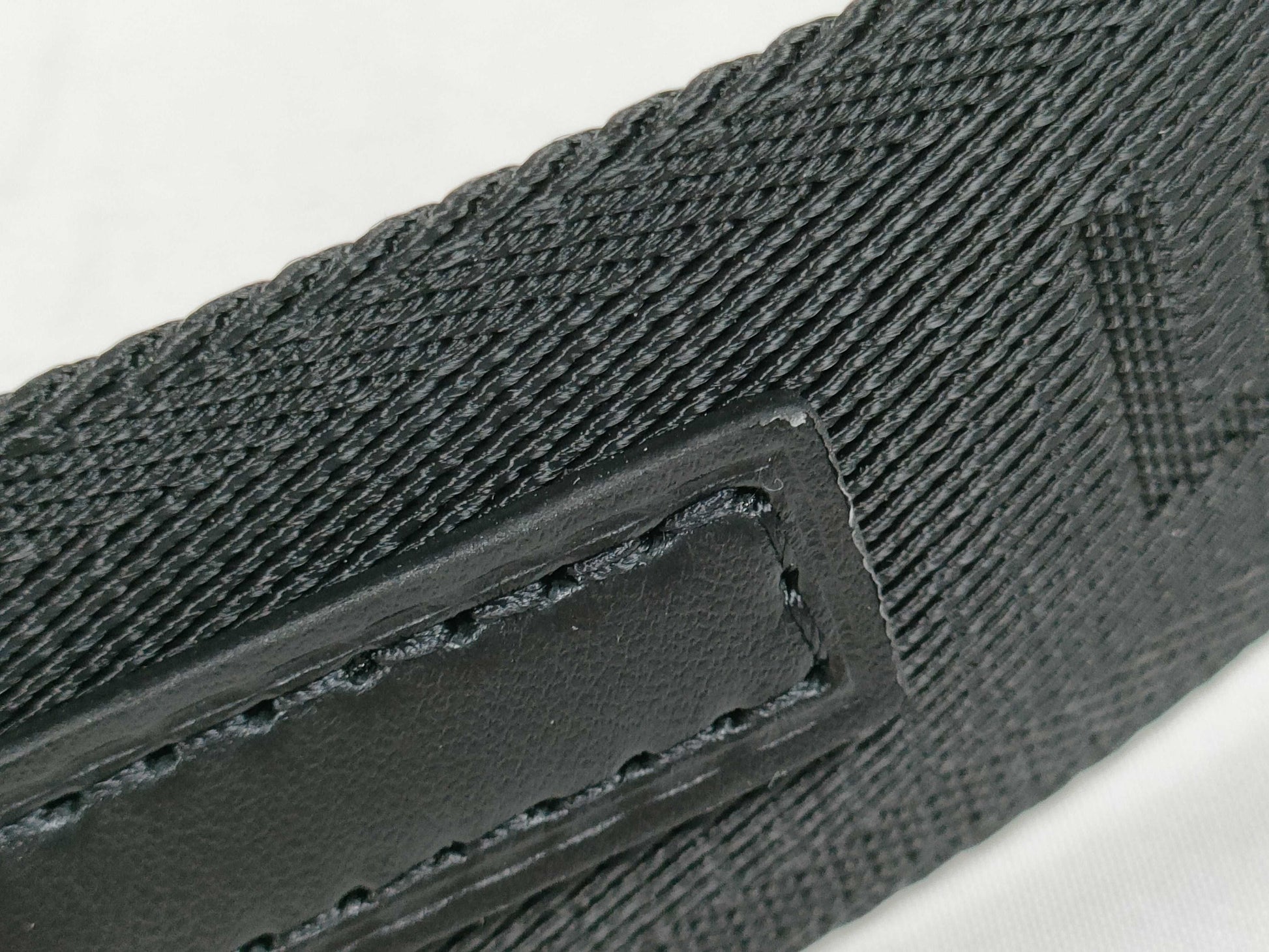 LOUIS VUITTON Louis Vuitton Signature Adjustable Strap Black with Black Hardware 95*4.5*0.5cm Strap