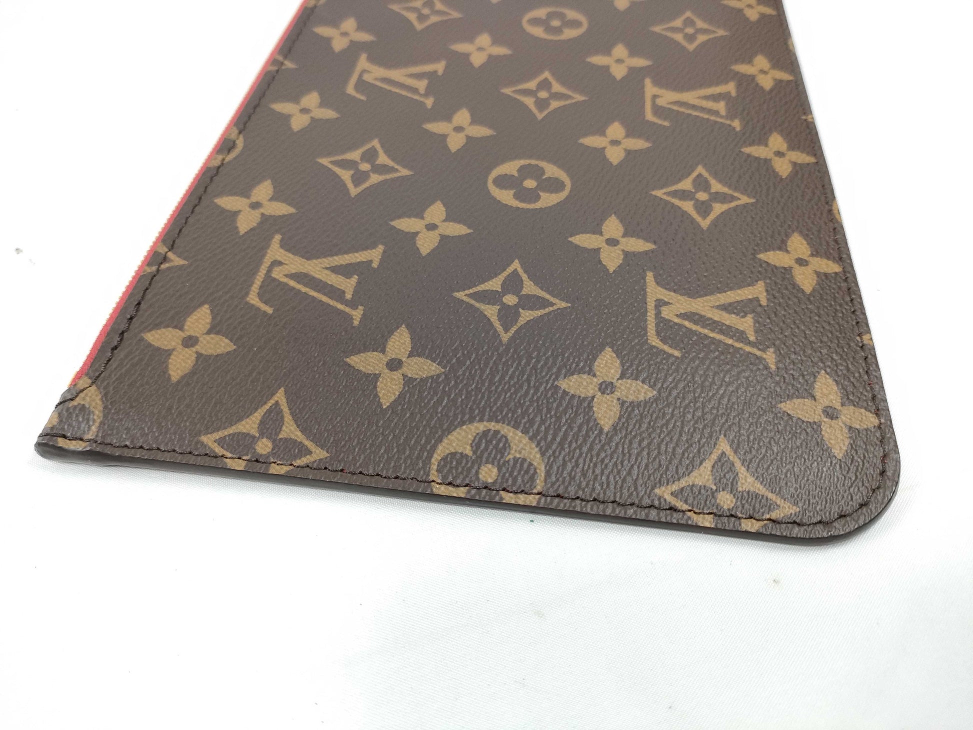 LOUIS VUITTON Monogram Louis Vuitton Neverfull Pouch / Brown Monogram Canvas / Gold Hardware Other Accessories