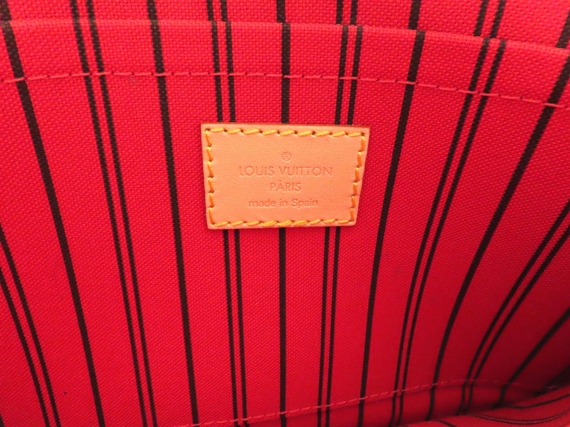 LOUIS VUITTON Unidentified Monogram Louis Vuitton Neverfull Pouch / Brown Monogram Canvas / Gold Hardware Pouch